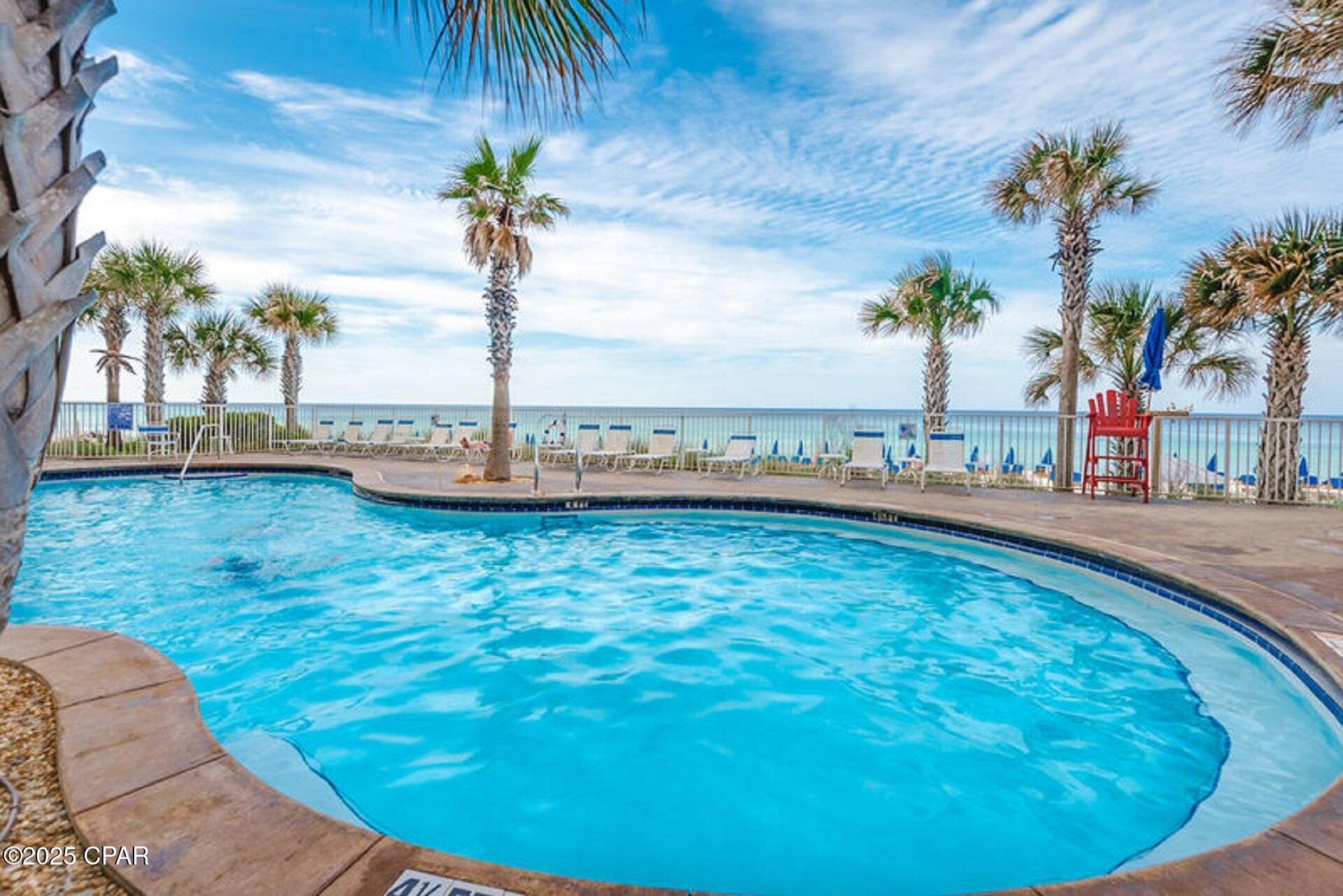 Splash Condo - Residential