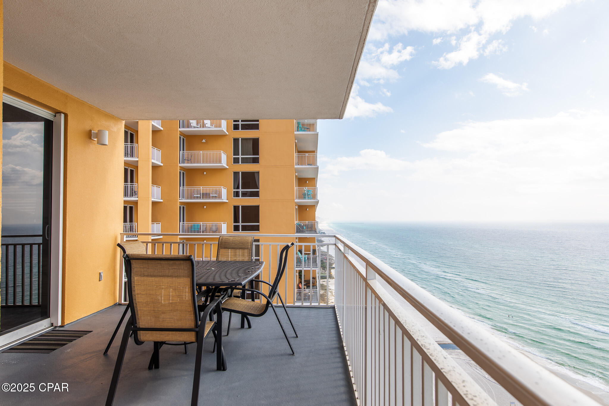 Splash Condo - Residential