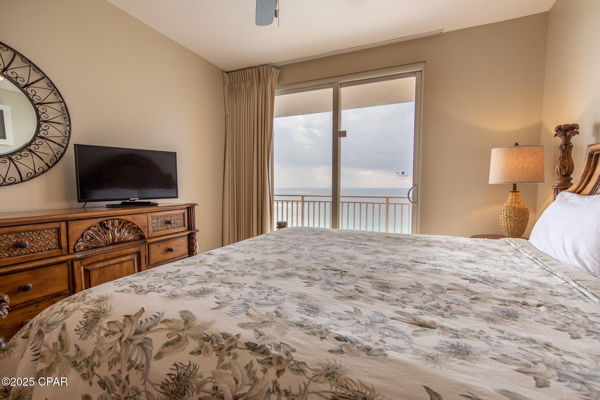 Splash Condo - Residential