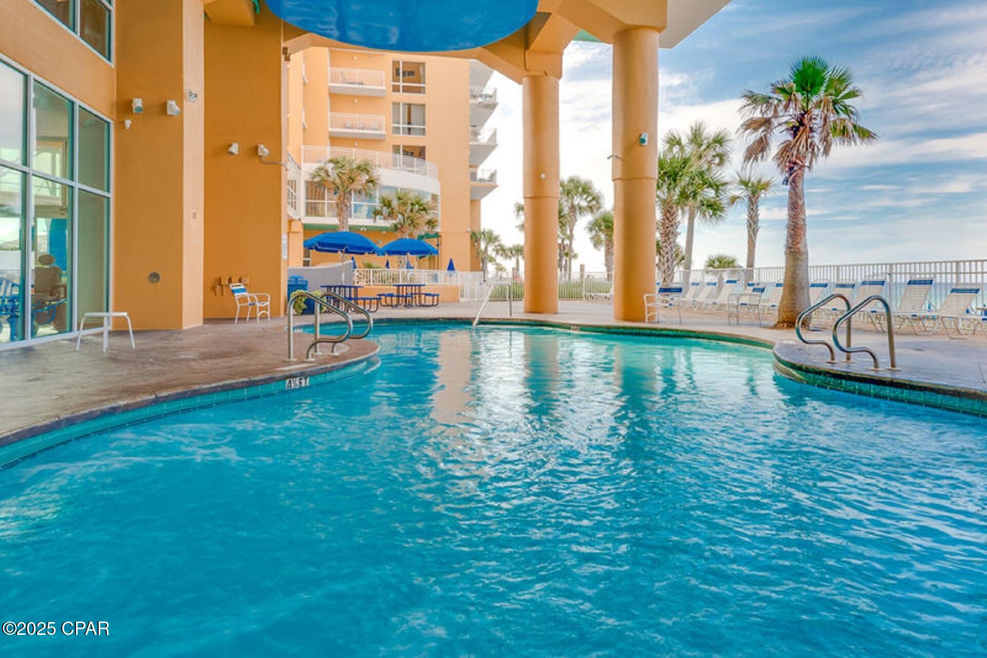 Splash Condo - Residential