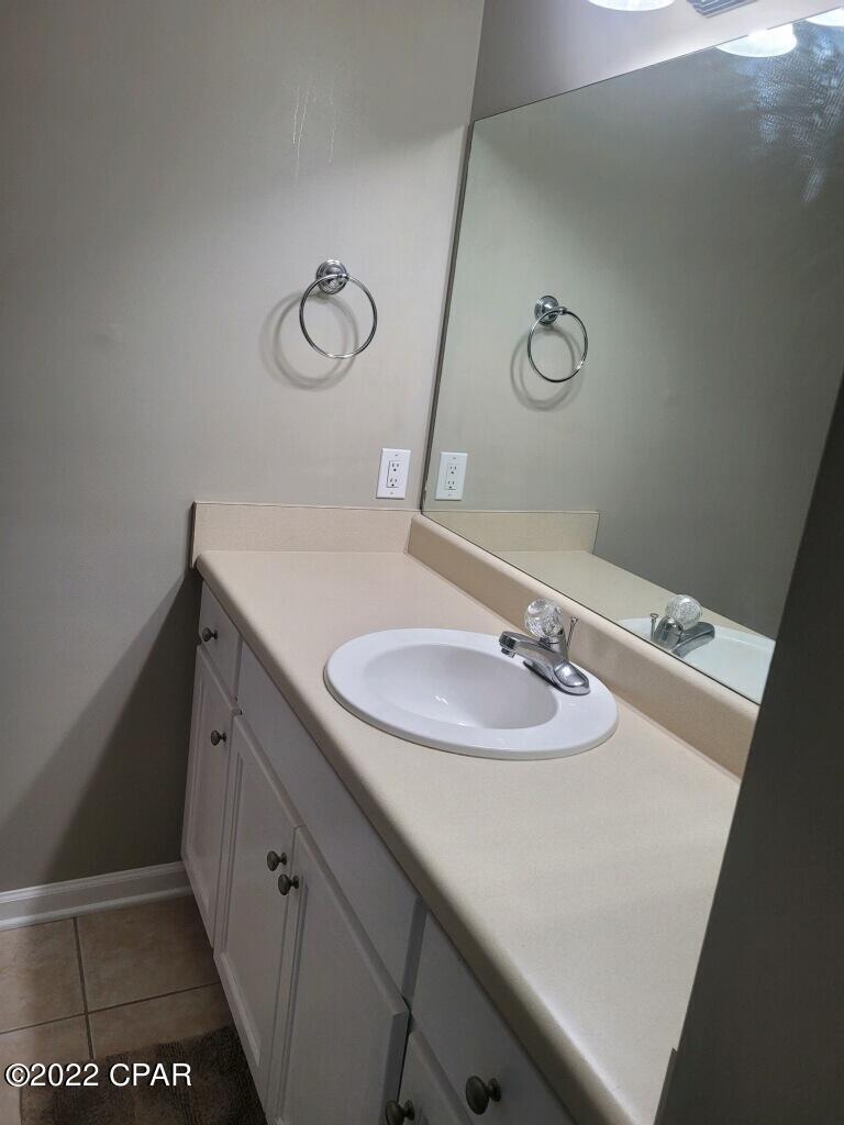 Palm Cove - Residential Lease