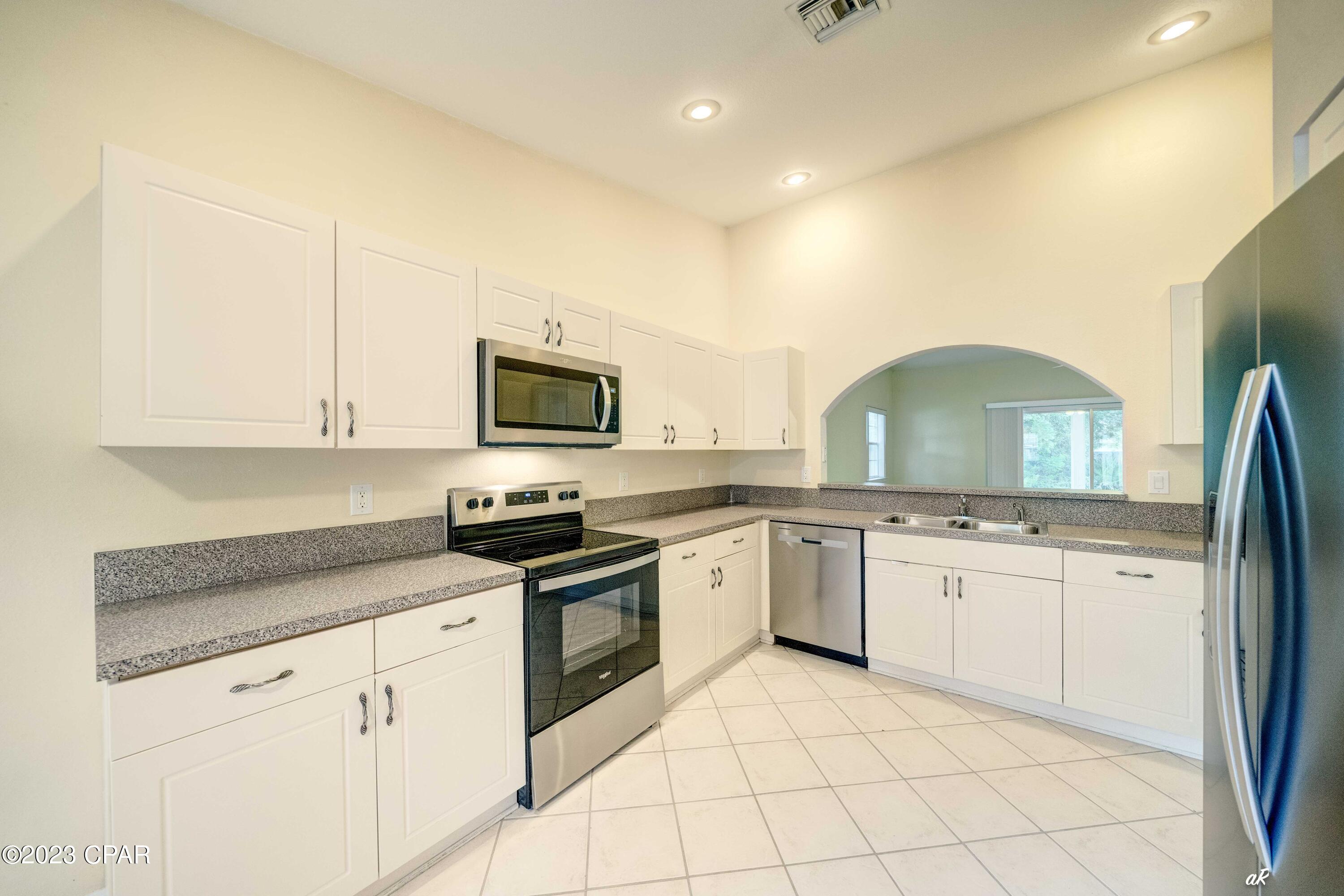 Palmetto Trace Phase III - Residential Lease