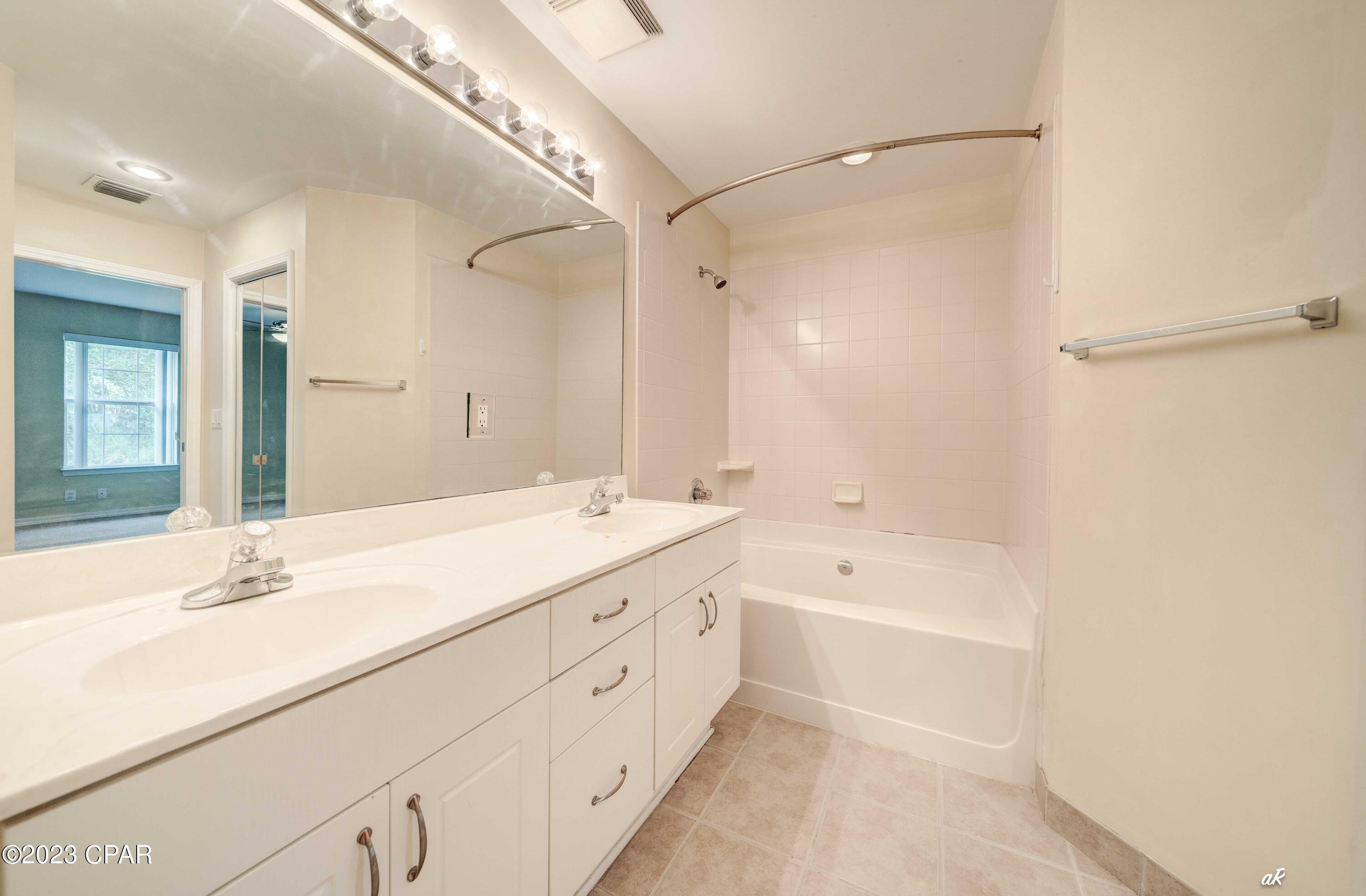 Palmetto Trace Phase III - Residential Lease