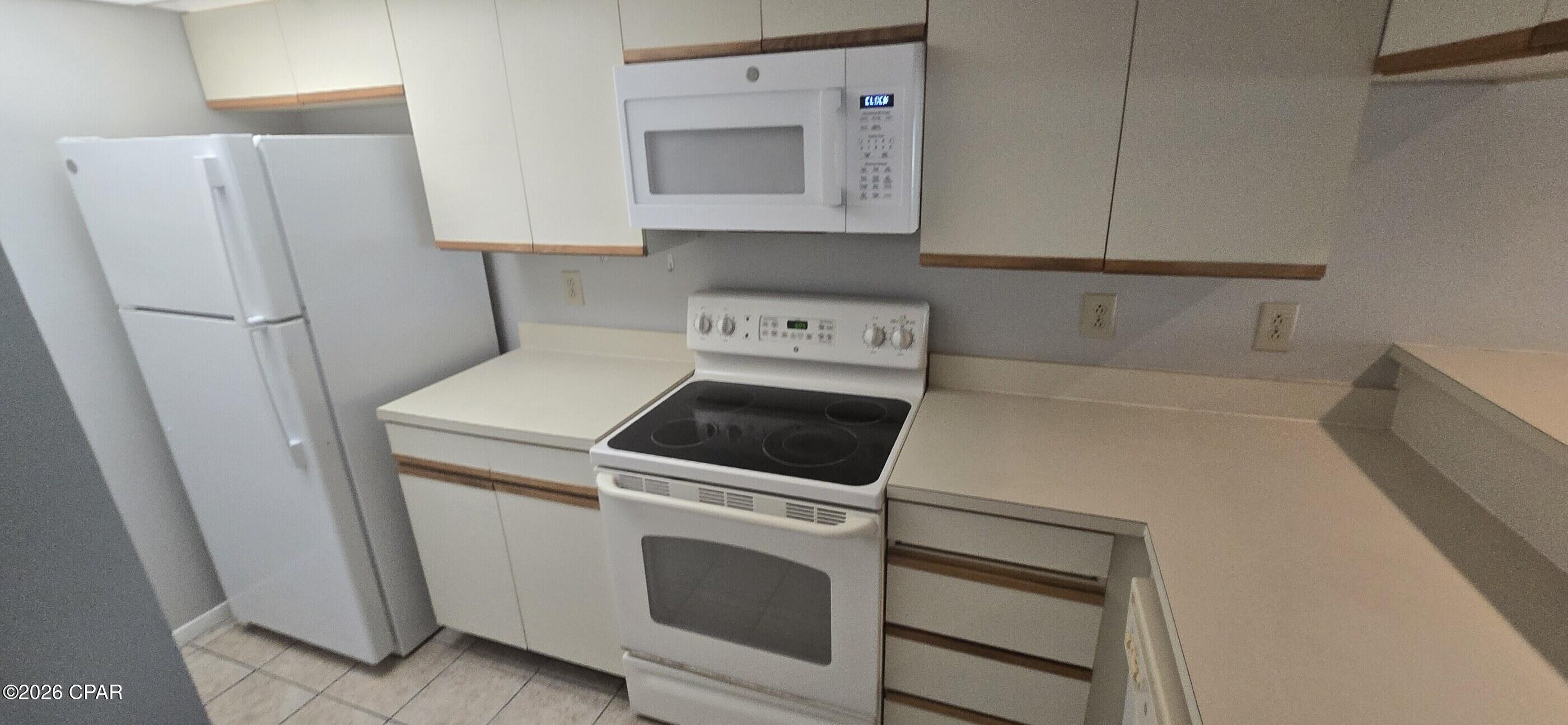 Edgewater Golf Villas V-B - Residential