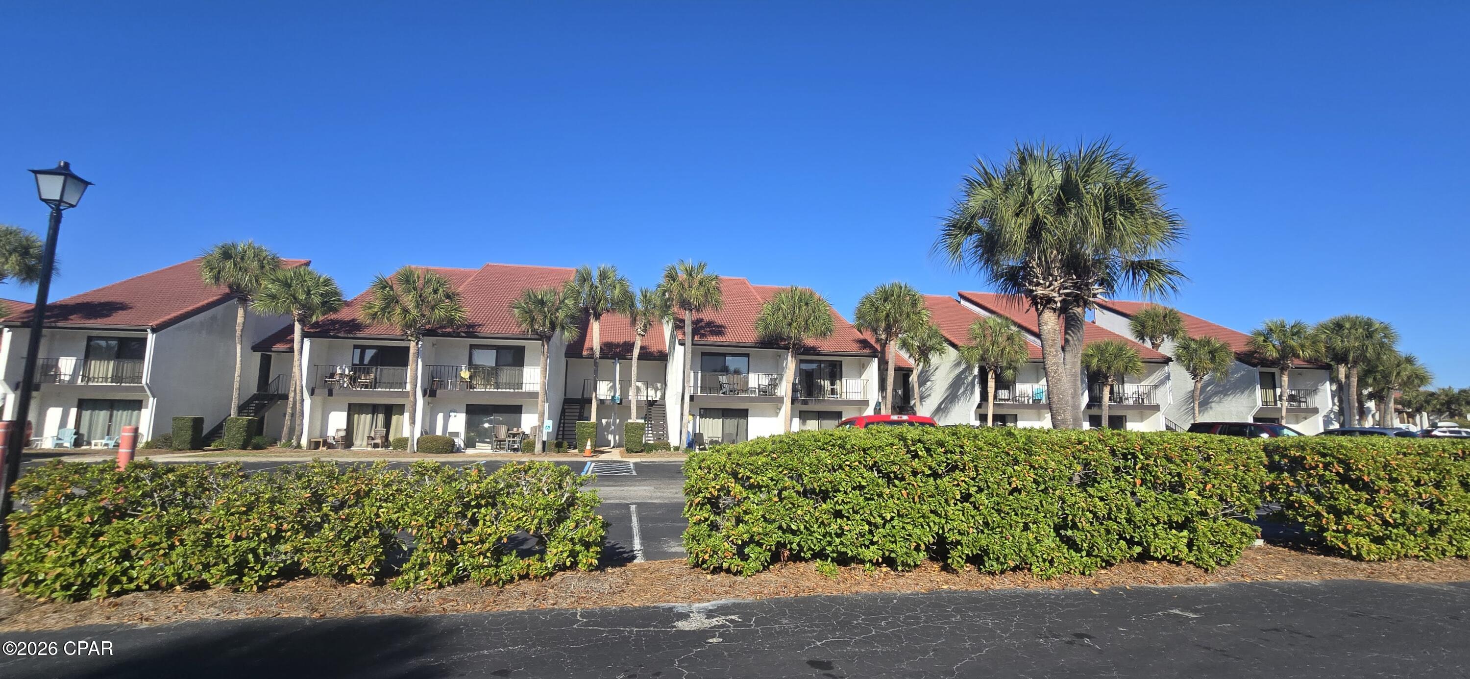 Edgewater Golf Villas V-B - Residential