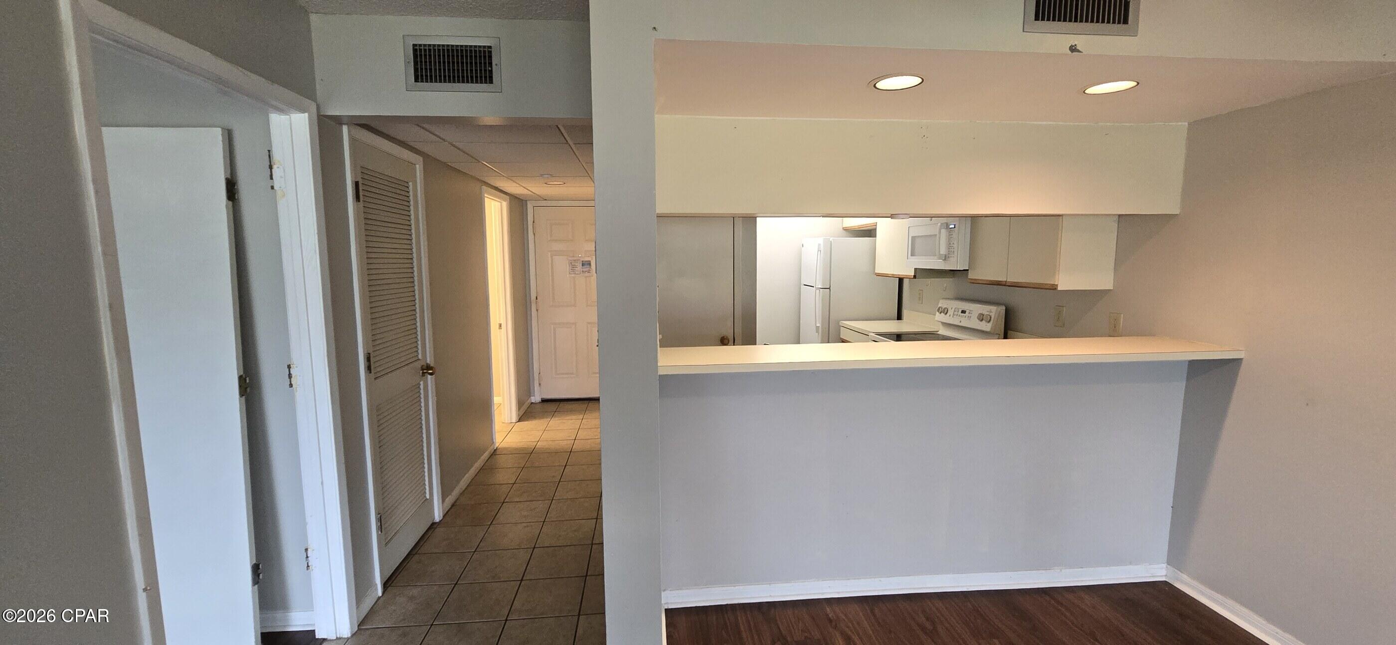 Edgewater Golf Villas V-B - Residential