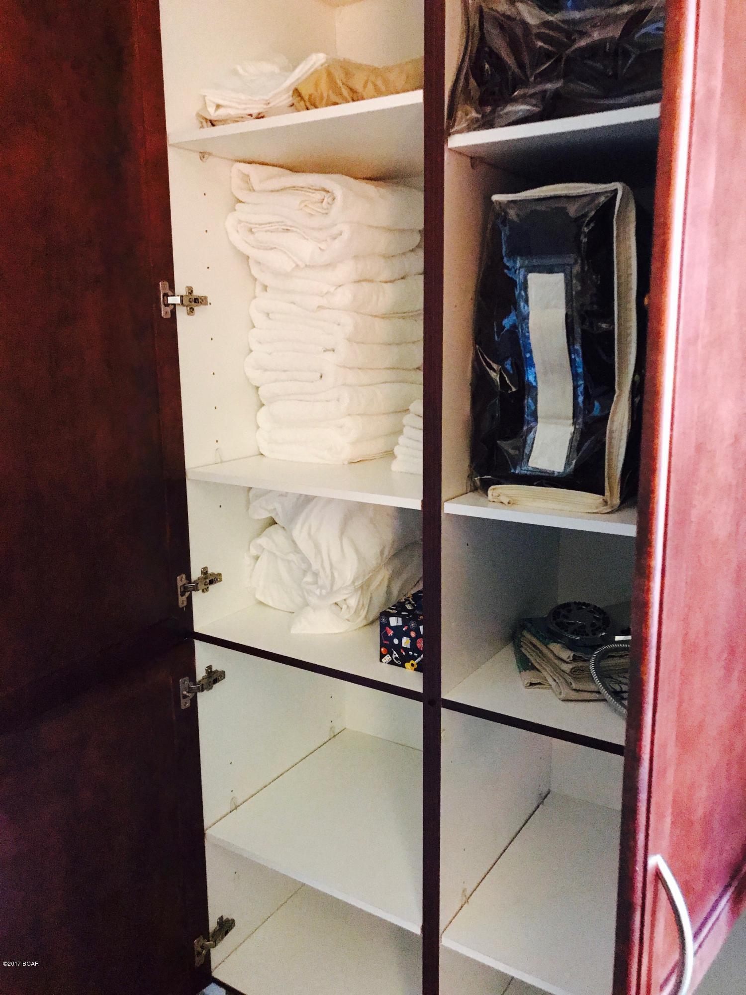 Laketown Wharf - Residential