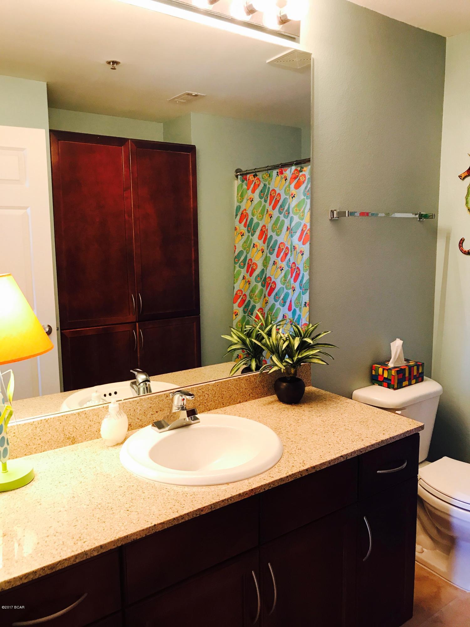 Laketown Wharf - Residential