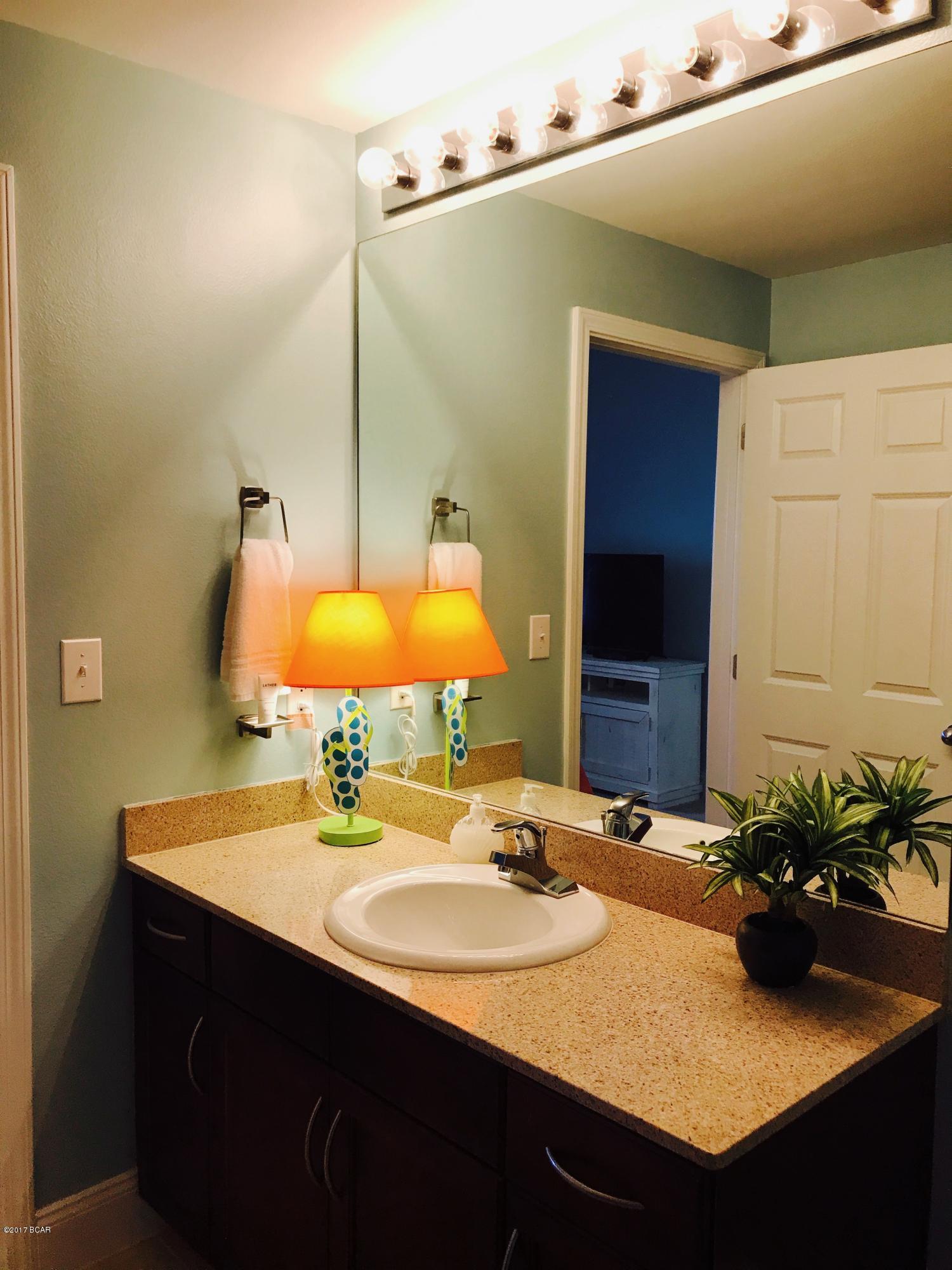 Laketown Wharf - Residential