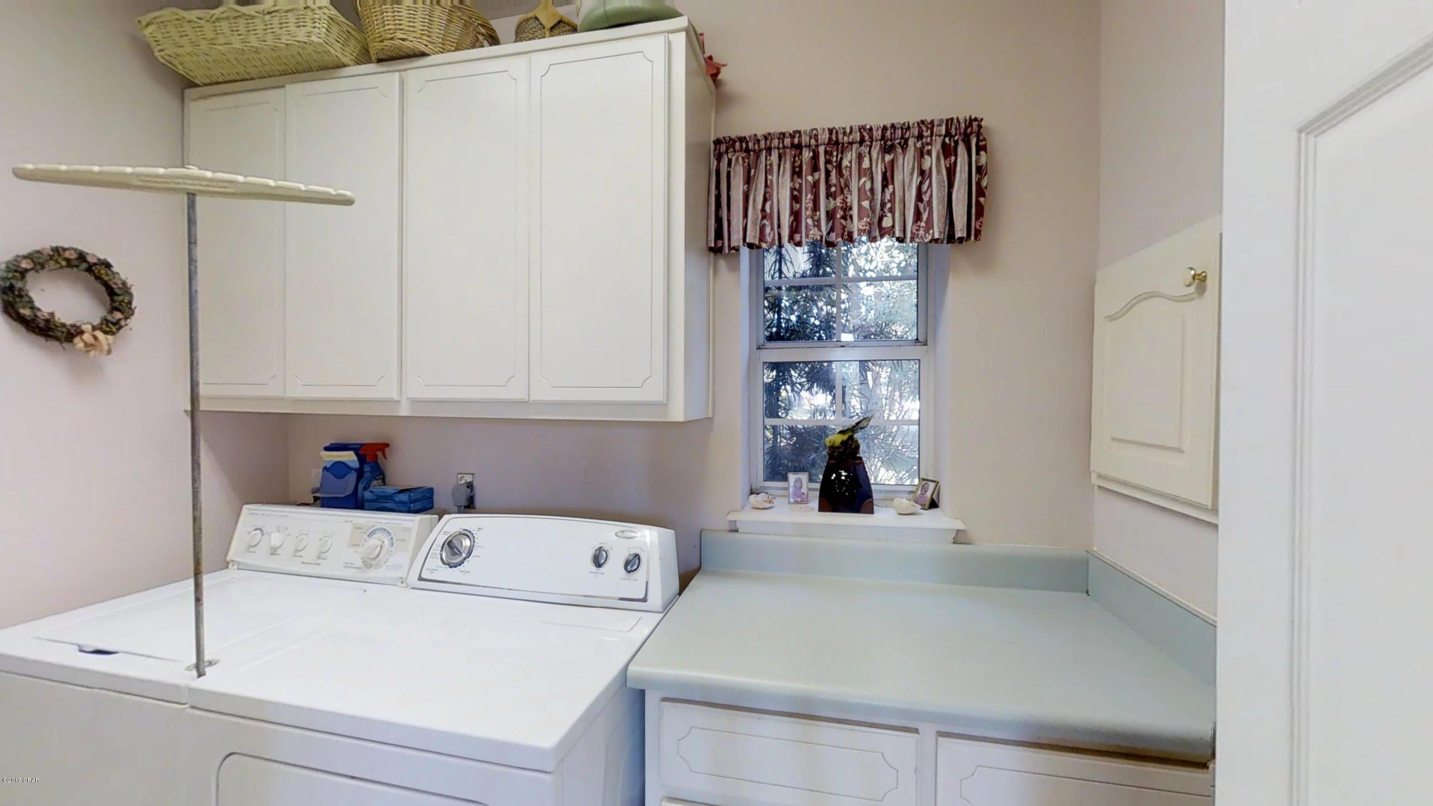 Grand Lagoon Banks - Residential