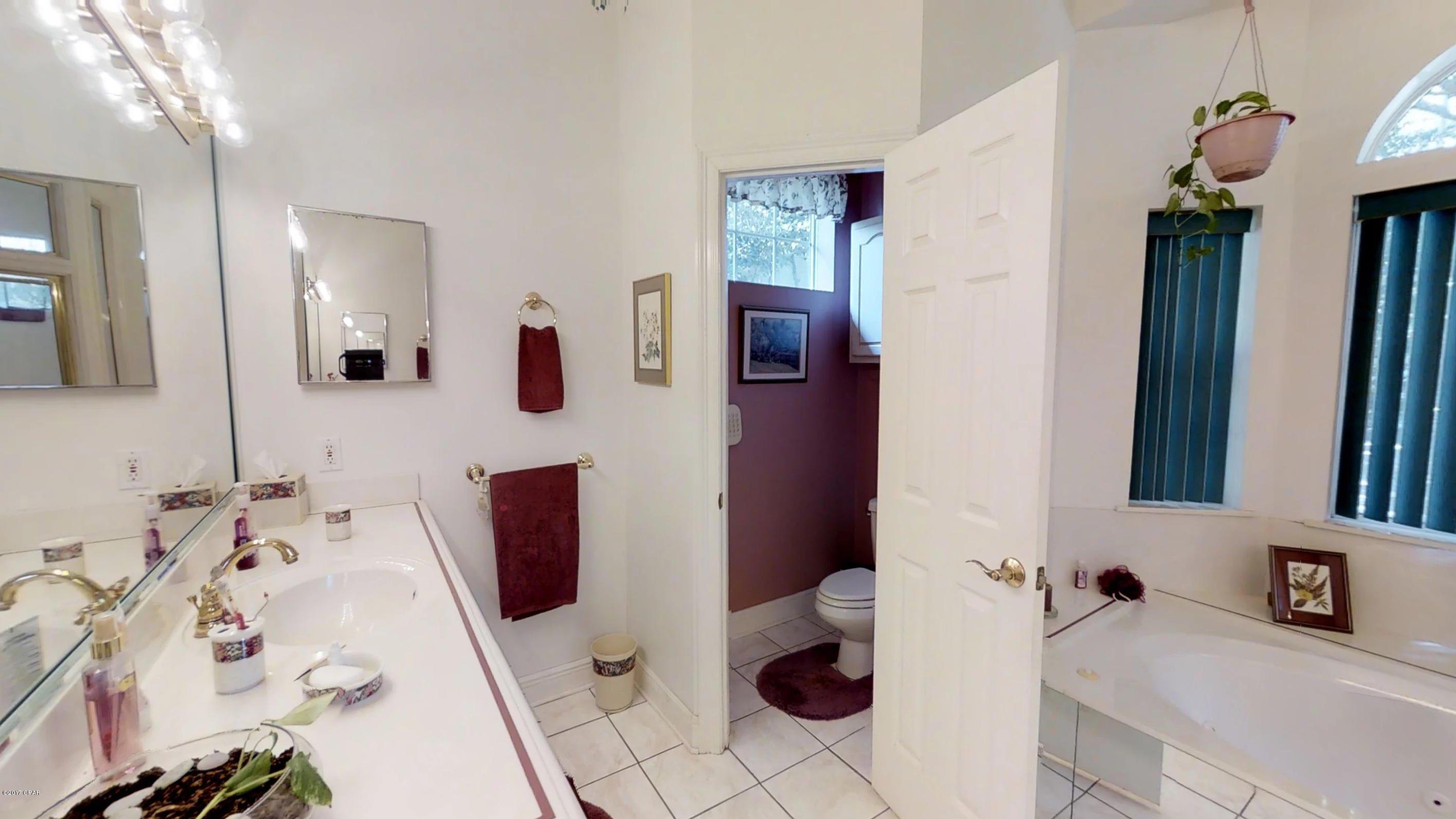 Grand Lagoon Banks - Residential