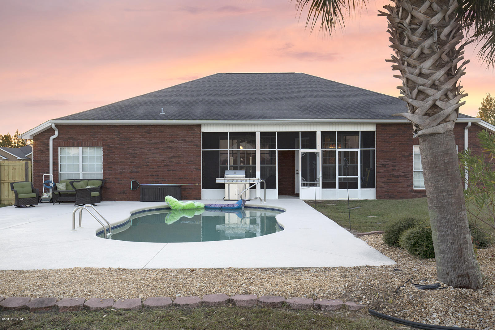 Kirkland Manor - Residential