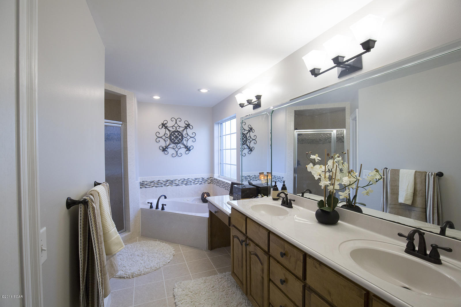 Kirkland Manor - Residential