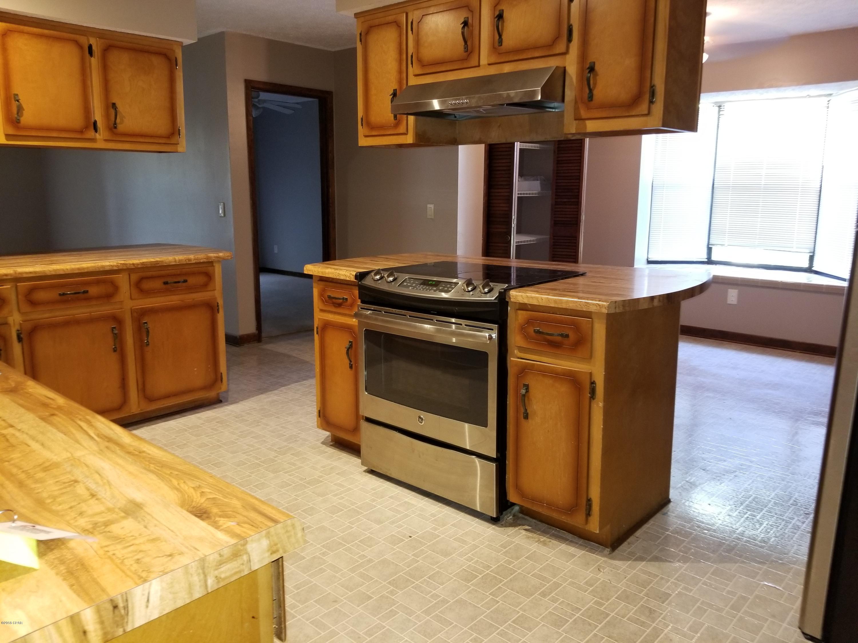 [No Recorded Subdiv] - Residential Lease