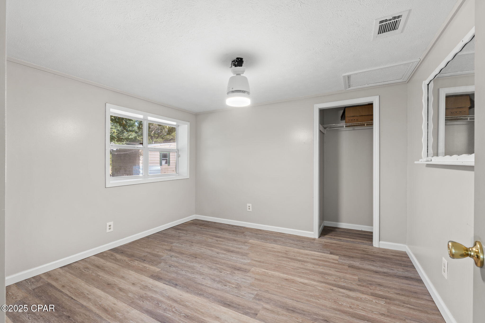 [No Recorded Subdiv] - Commercial Sale