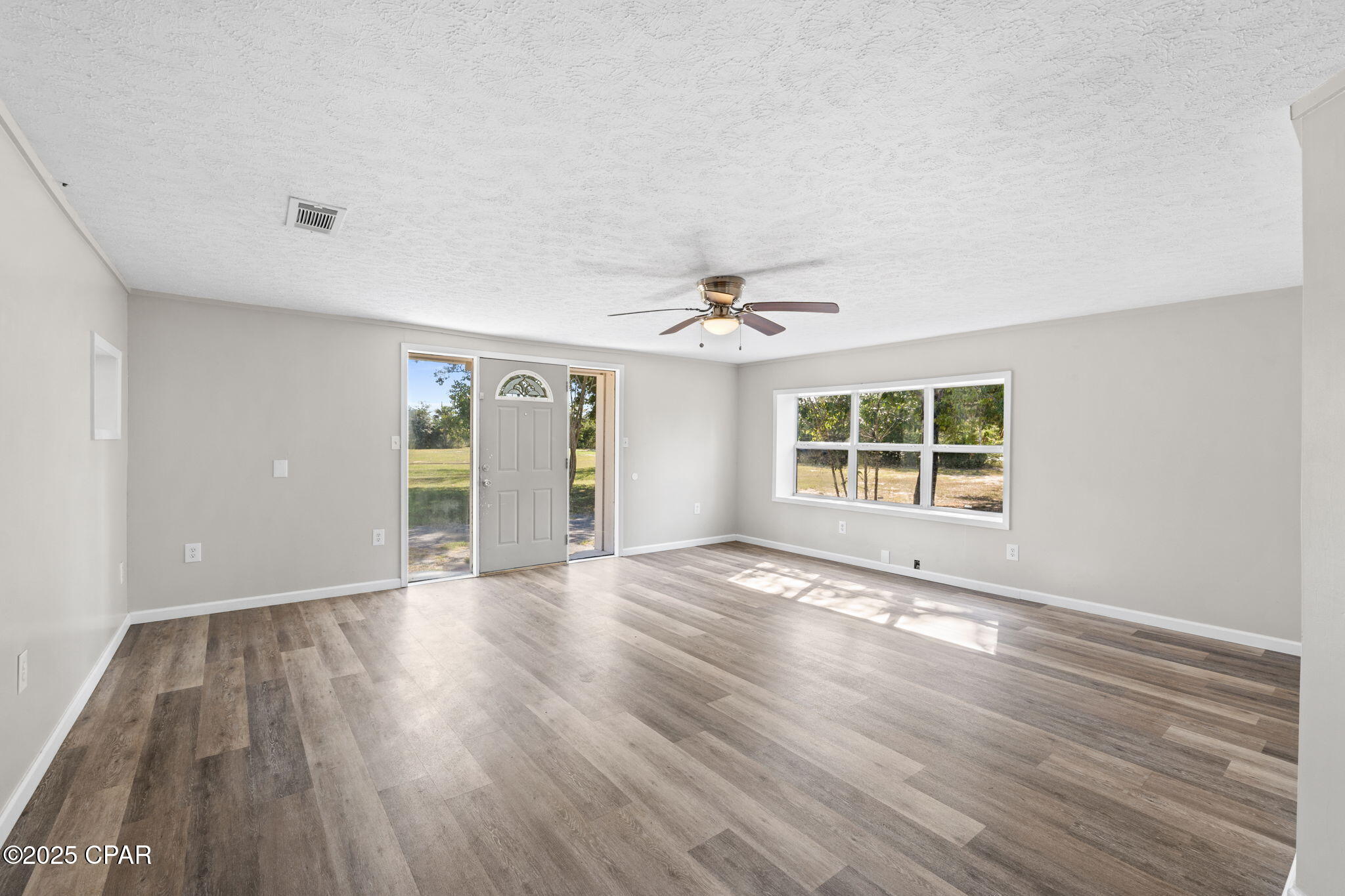 [No Recorded Subdiv] - Commercial Sale