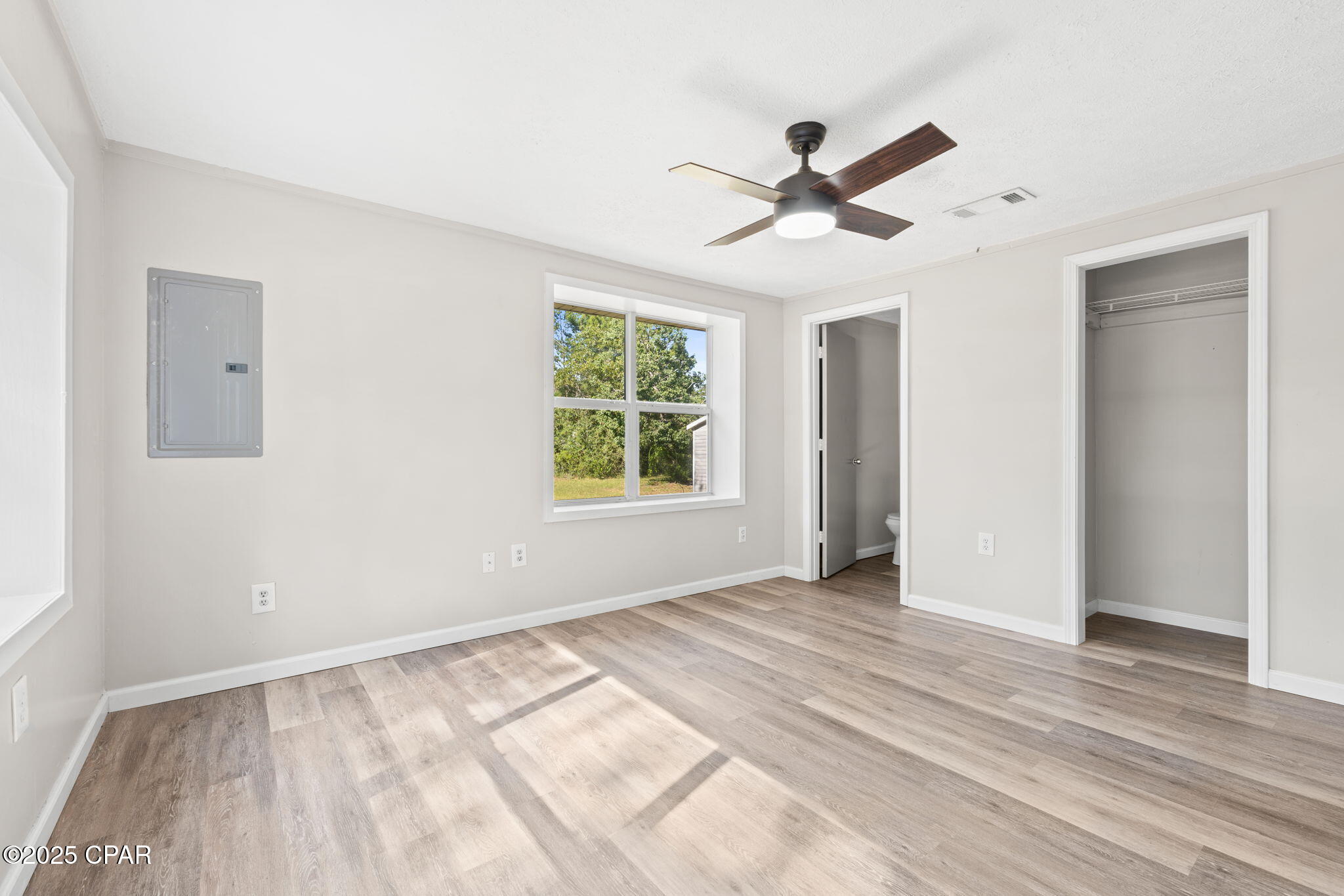 [No Recorded Subdiv] - Commercial Sale