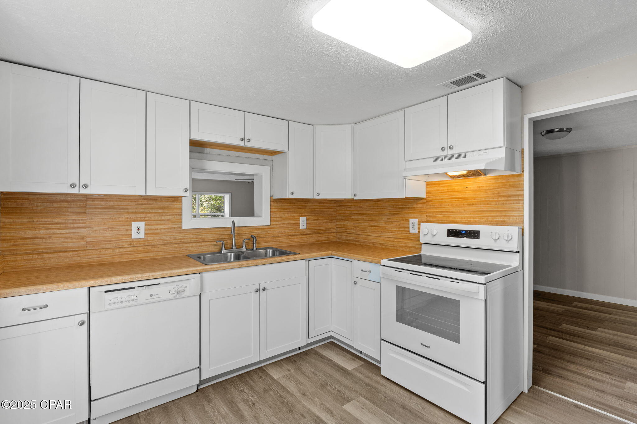 [No Recorded Subdiv] - Commercial Sale