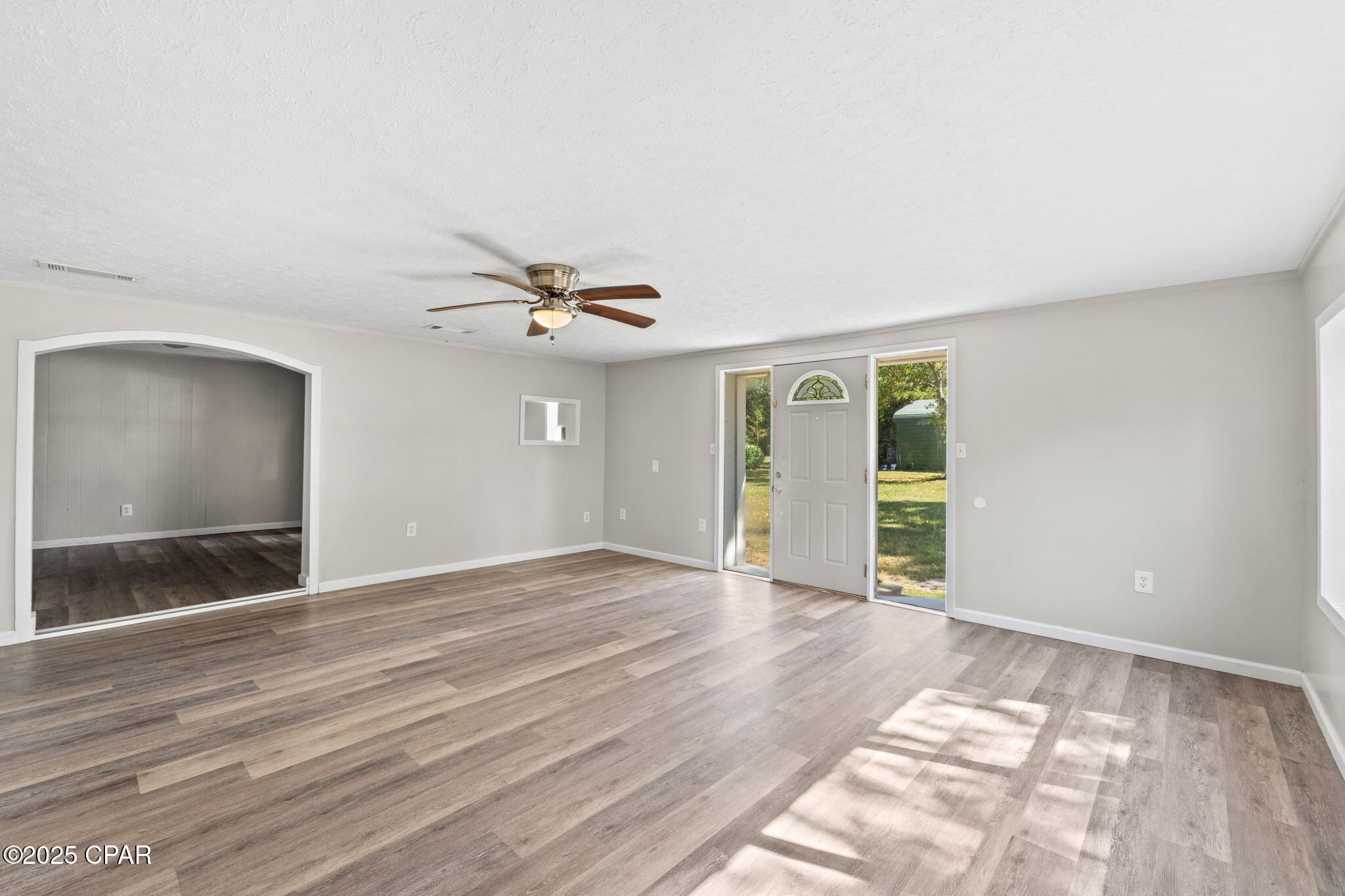 [No Recorded Subdiv] - Commercial Sale