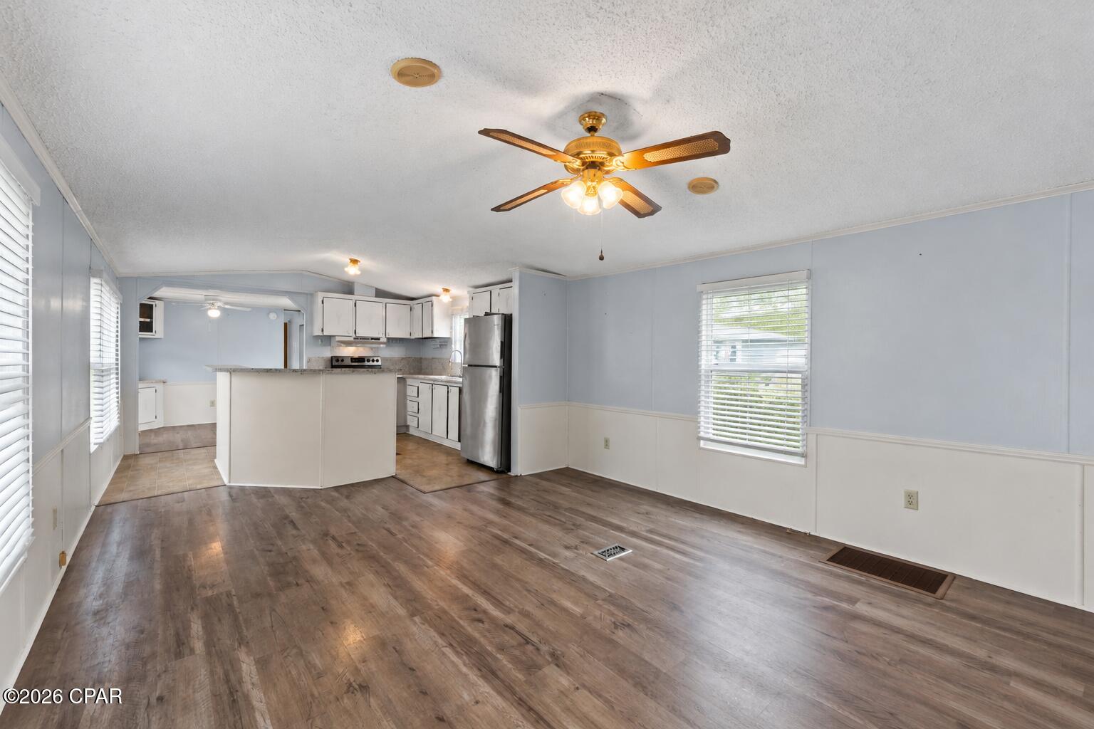 1623 Acre Circle