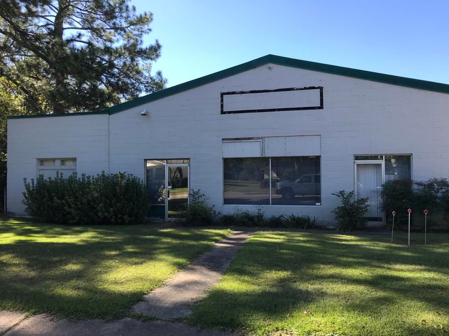 COMMERCIAL BUILDING FOR SALE! Currently being used as a church. Building has large rooms and an office space.