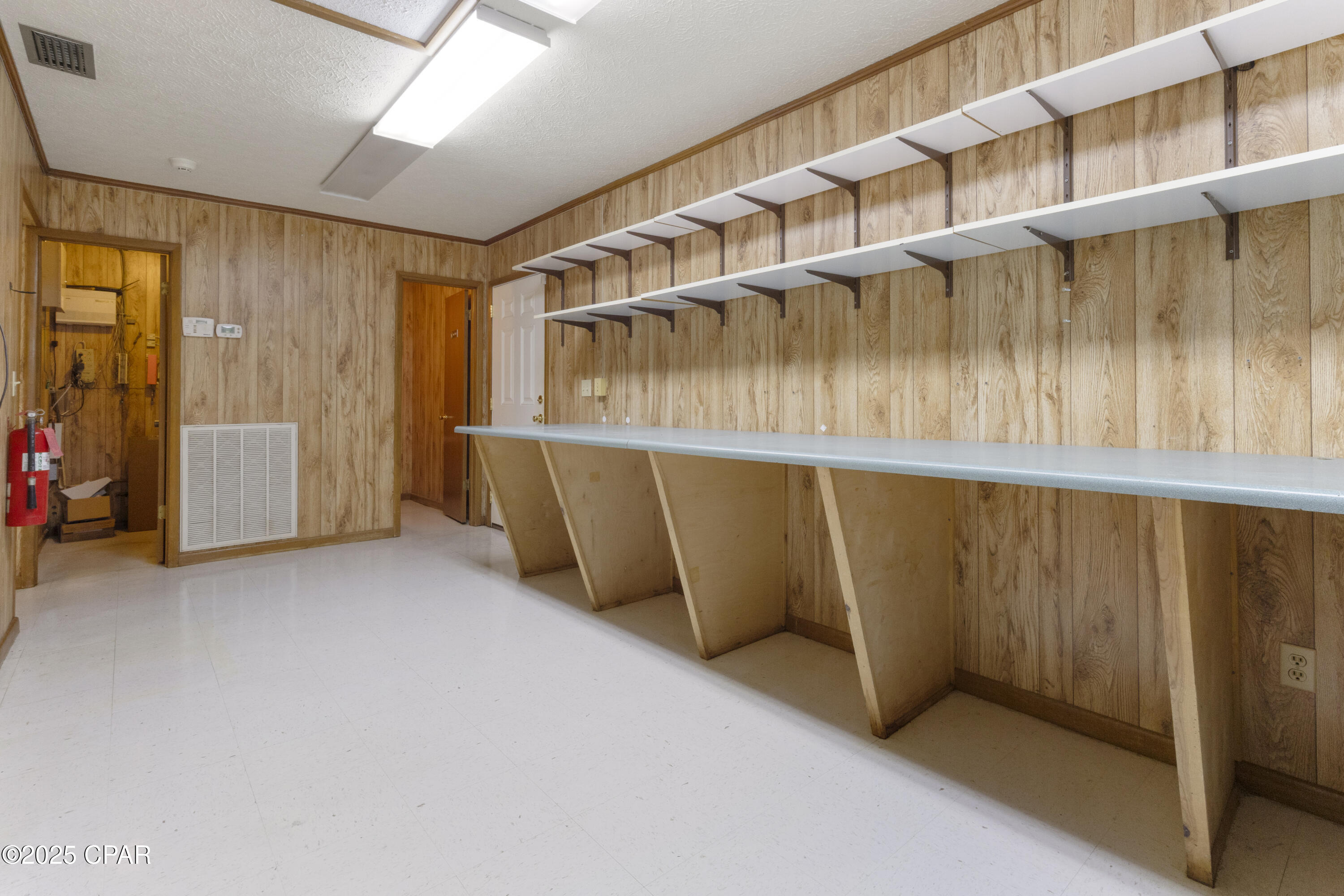 Skyland - Commercial Sale