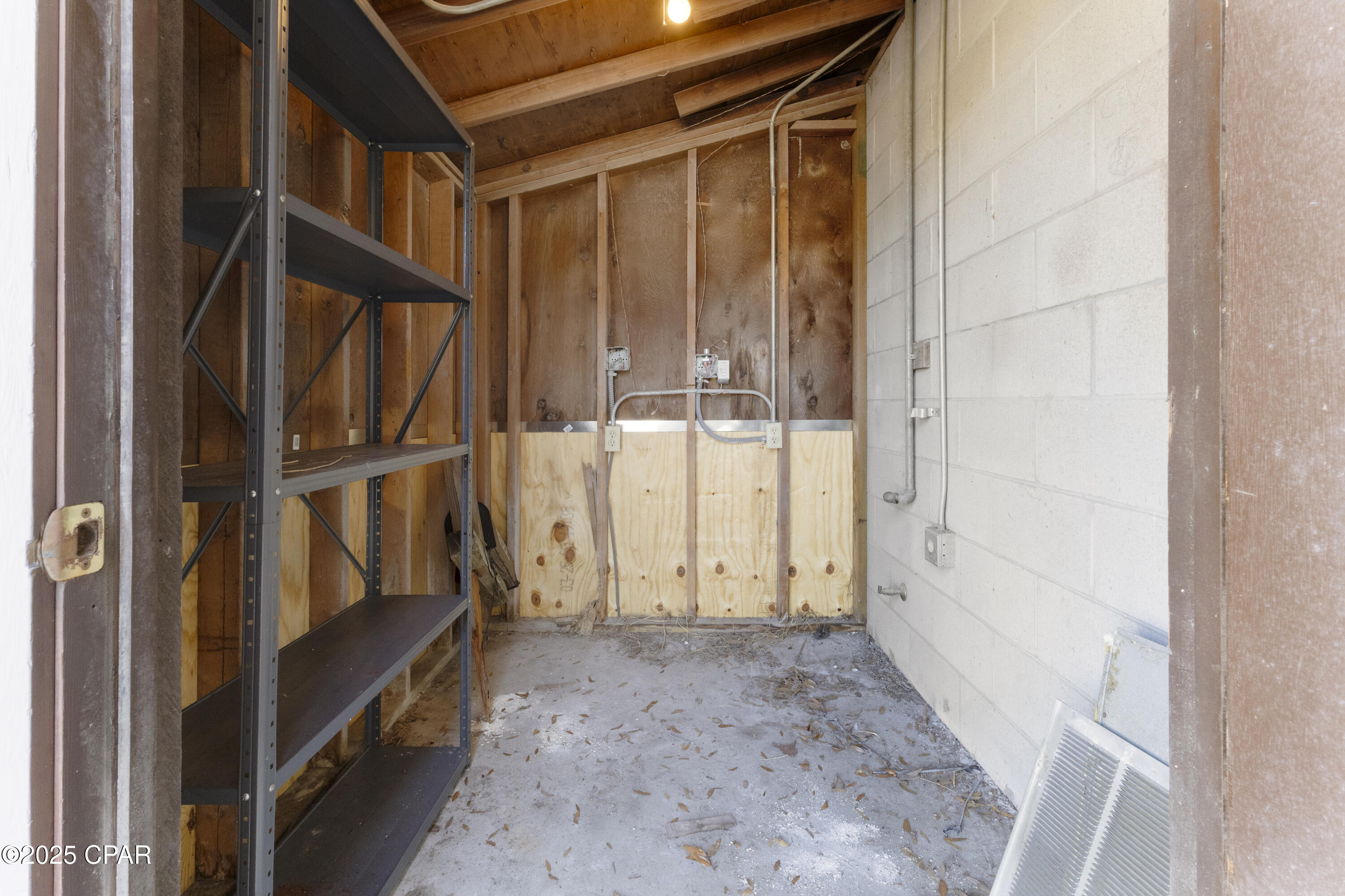 Skyland - Commercial Sale