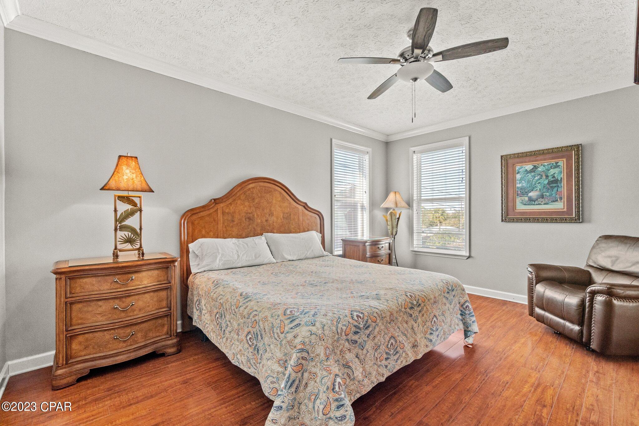 Shores - Residential