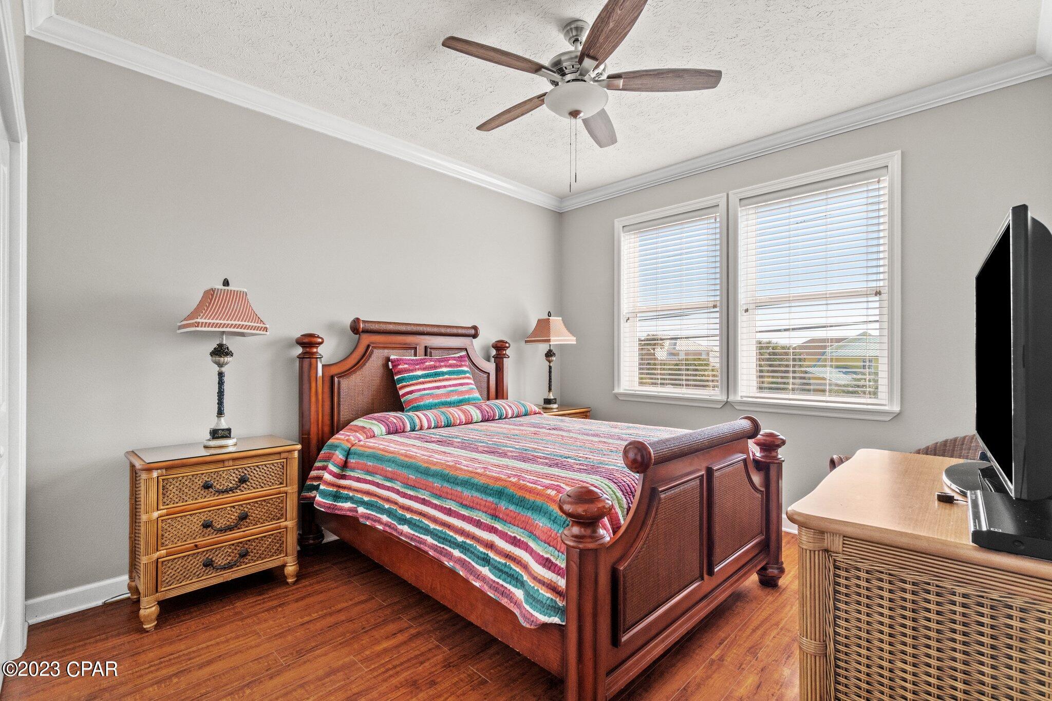 Shores - Residential