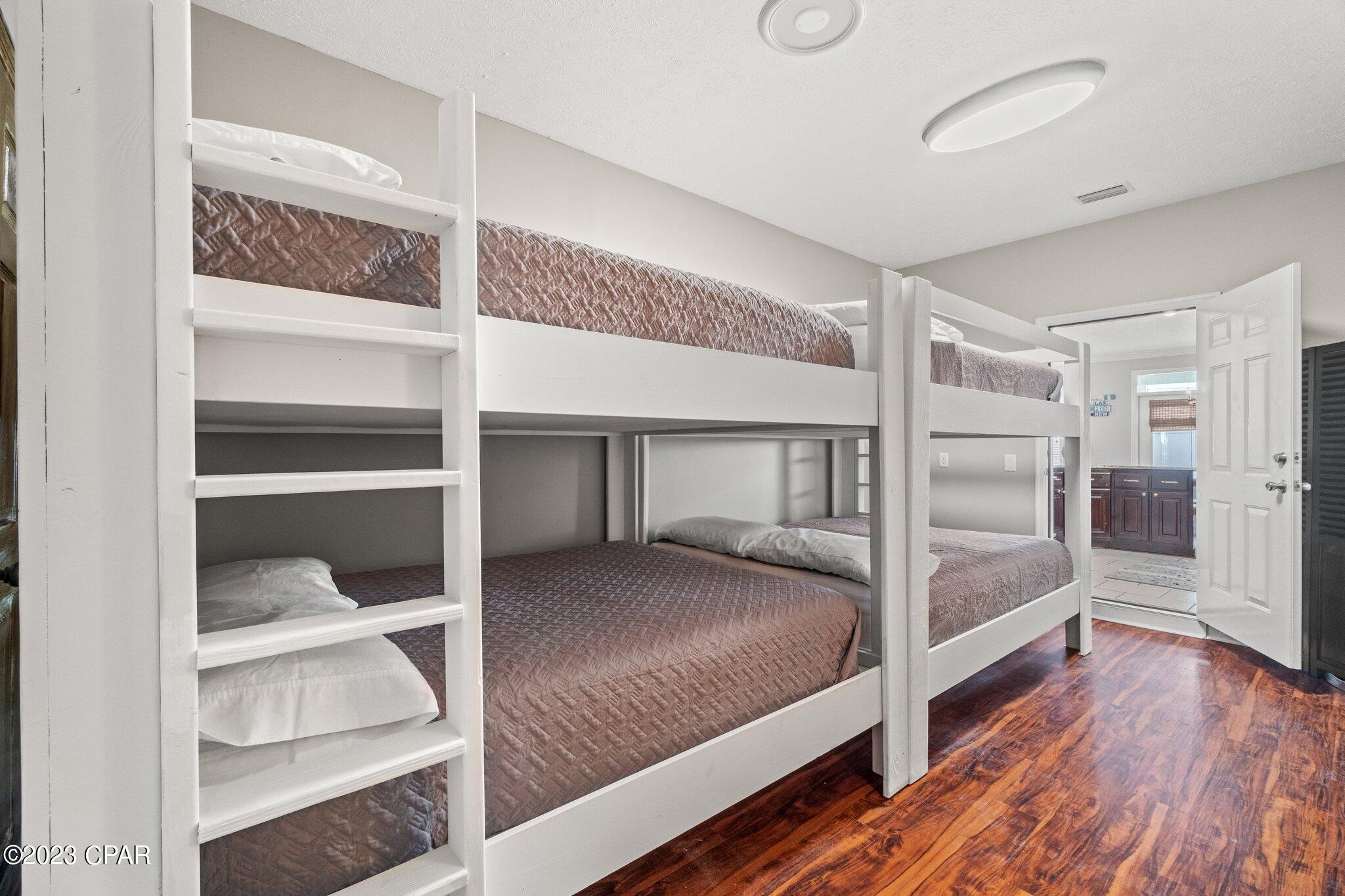 Shores - Residential