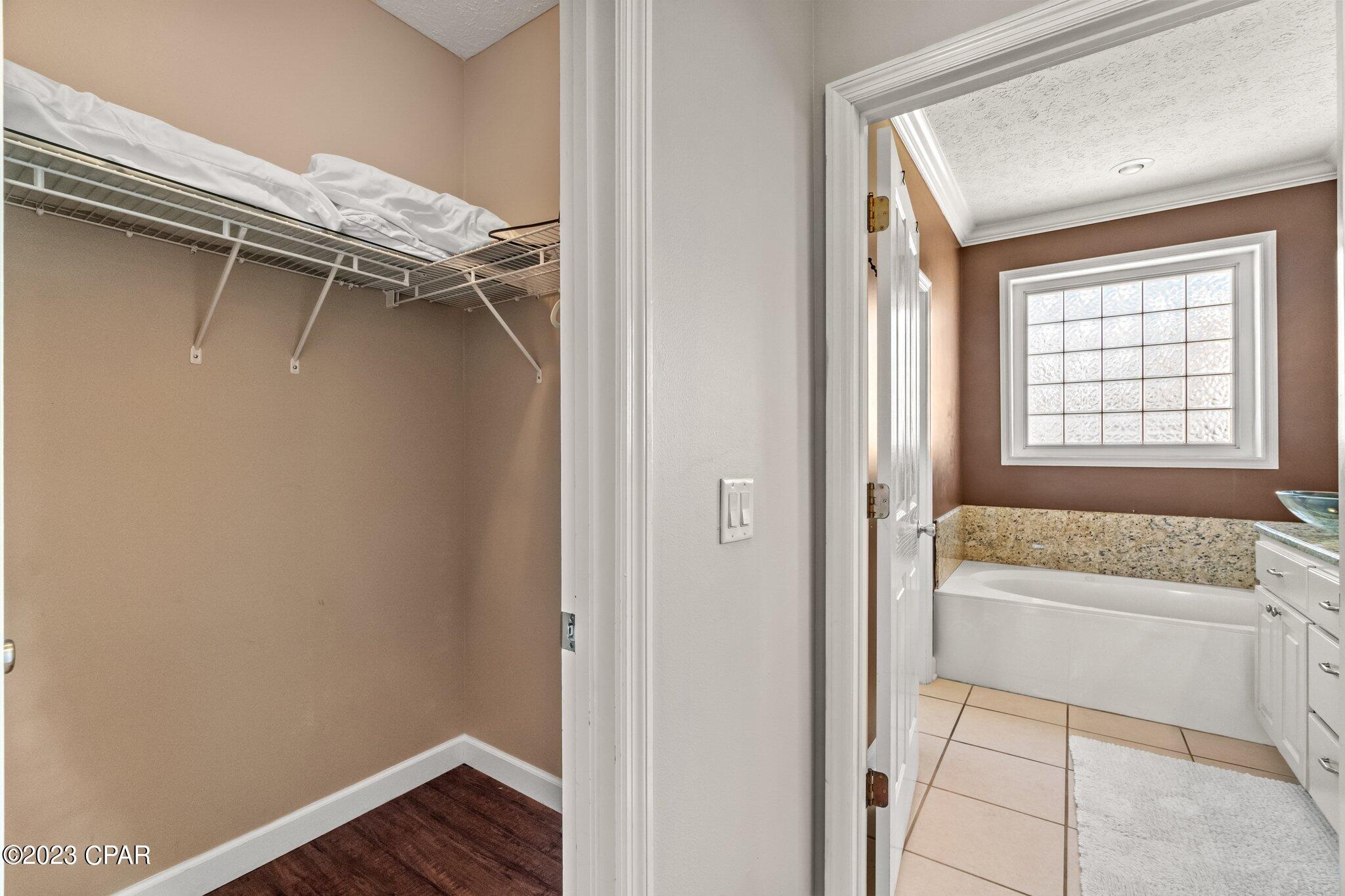 Shores - Residential