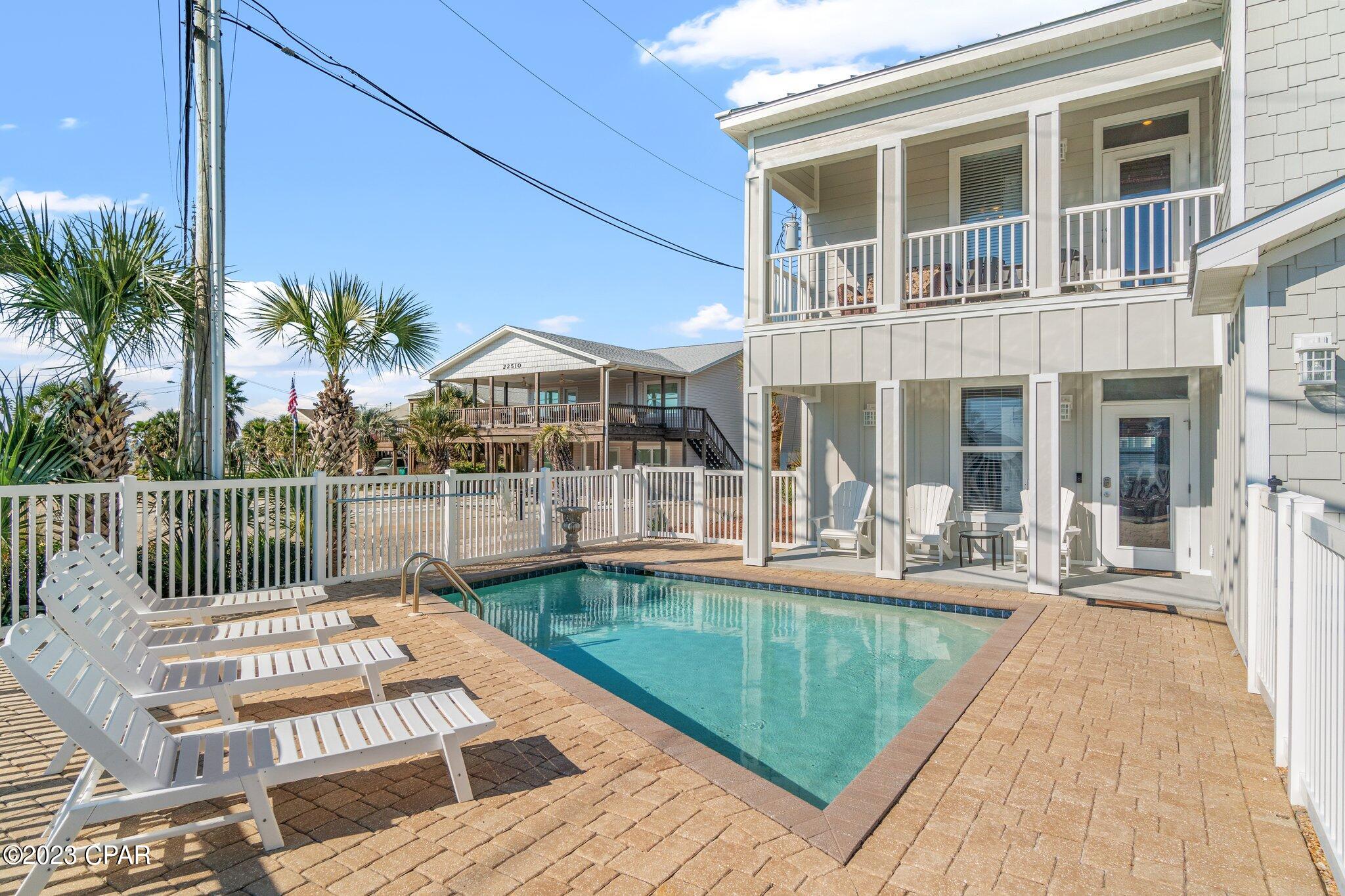 Shores - Residential