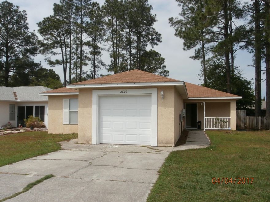 This is a nice cozy 3 bedrooms and 2 bath home with a fenced backyard in a quiet neighborhood. Split floor plan. Tile, carpet and wood laminate. One car garage. Pet ok with approval and $250.00 refundable pet deposit.

Rent $1200.00 includes yard care,