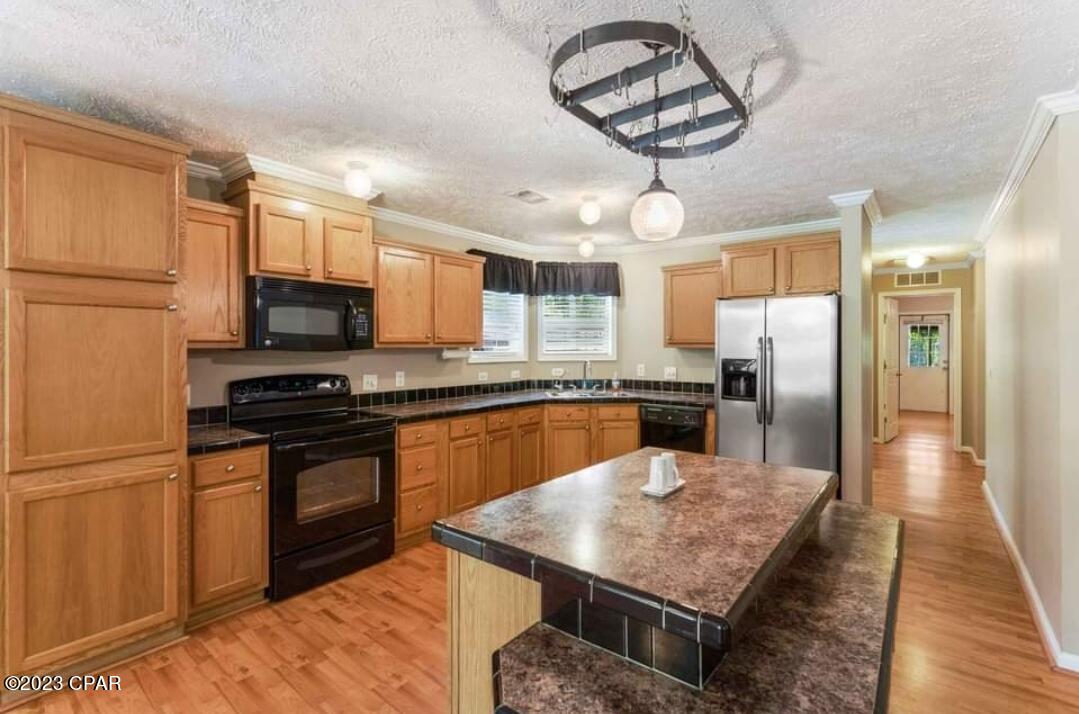 Steel Field Fish Camp - Residential