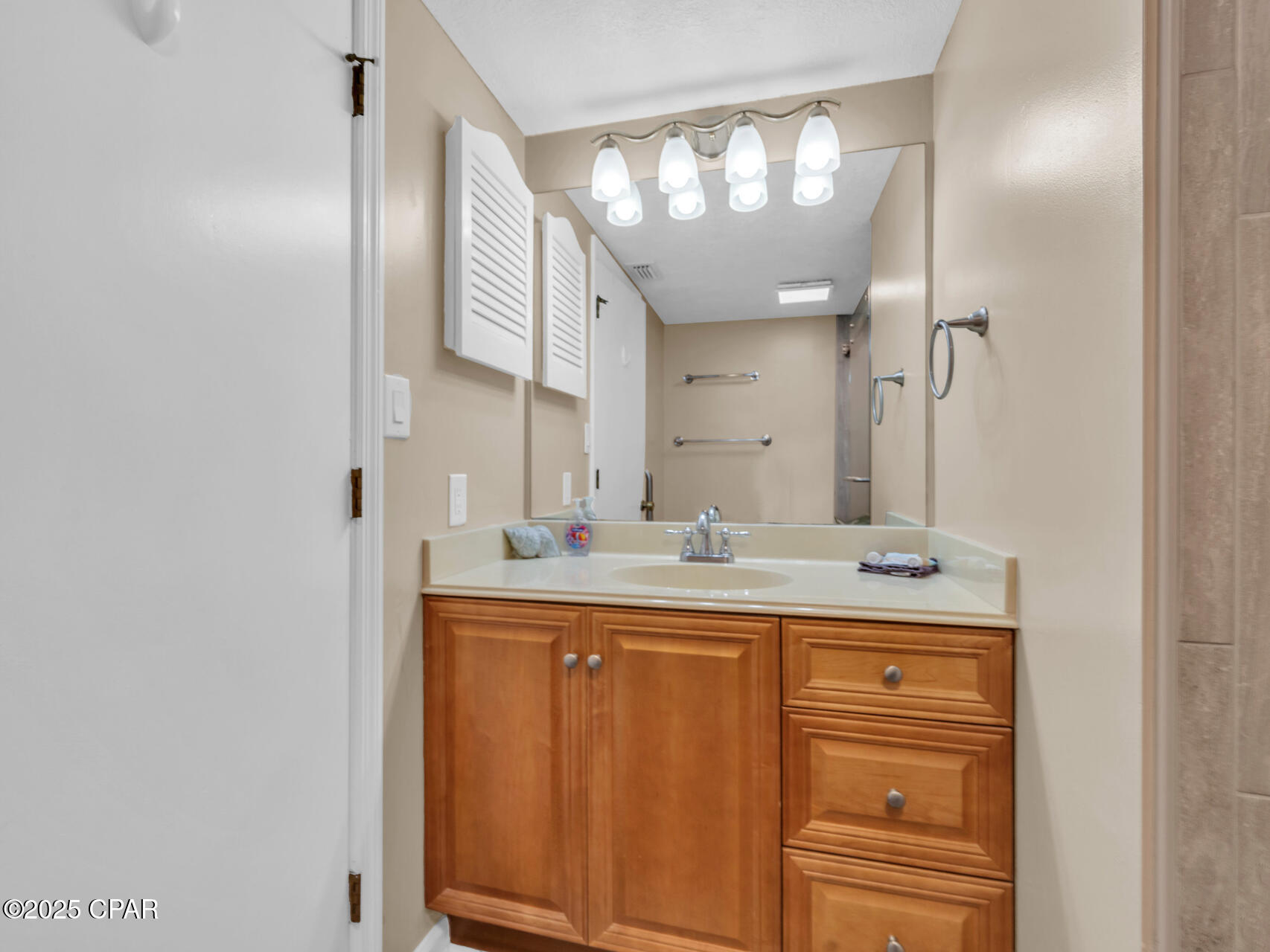 Seachase Condo - Residential