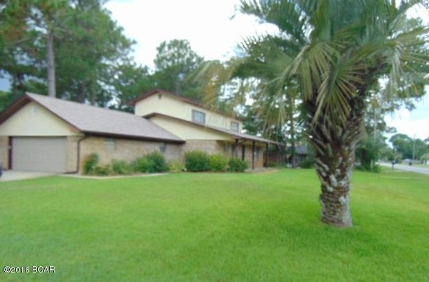 1/2 OFF FIRST MONTH'S RENT!

4 BEDROOM 2 BATH (2 STORY HOME)

LARGE CORNER LOT WE CHAIN LINK FENCED BACKYARD.



PET NEGOTIABLE UP TO 100 LBS.