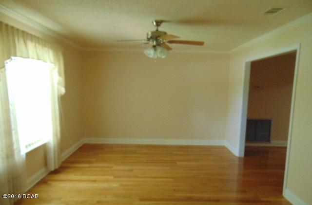 Baywood Shores Est Unit 6 - Residential Lease