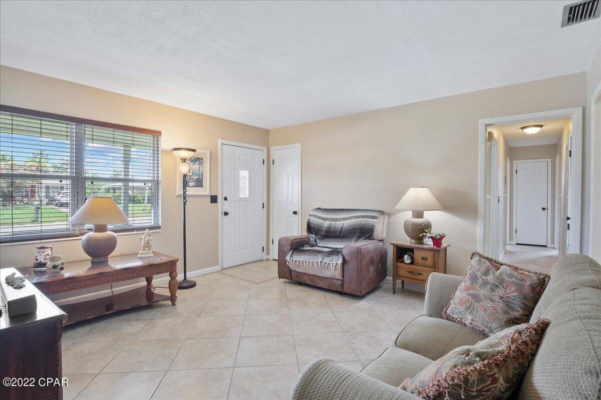 Greenbriar Estates 1 - Residential