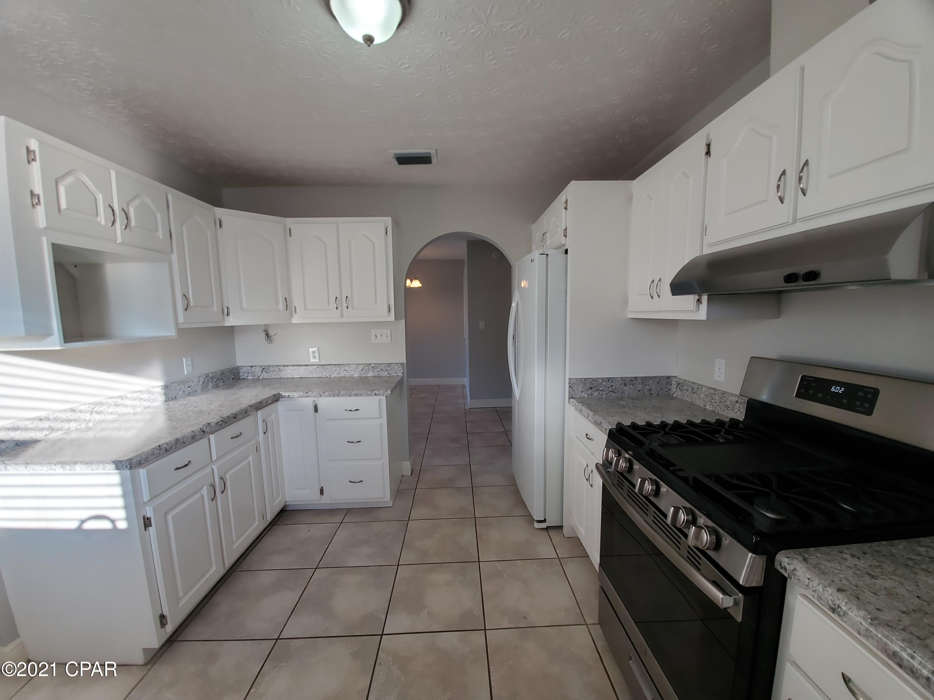 [No Recorded Subdiv] - Residential Lease