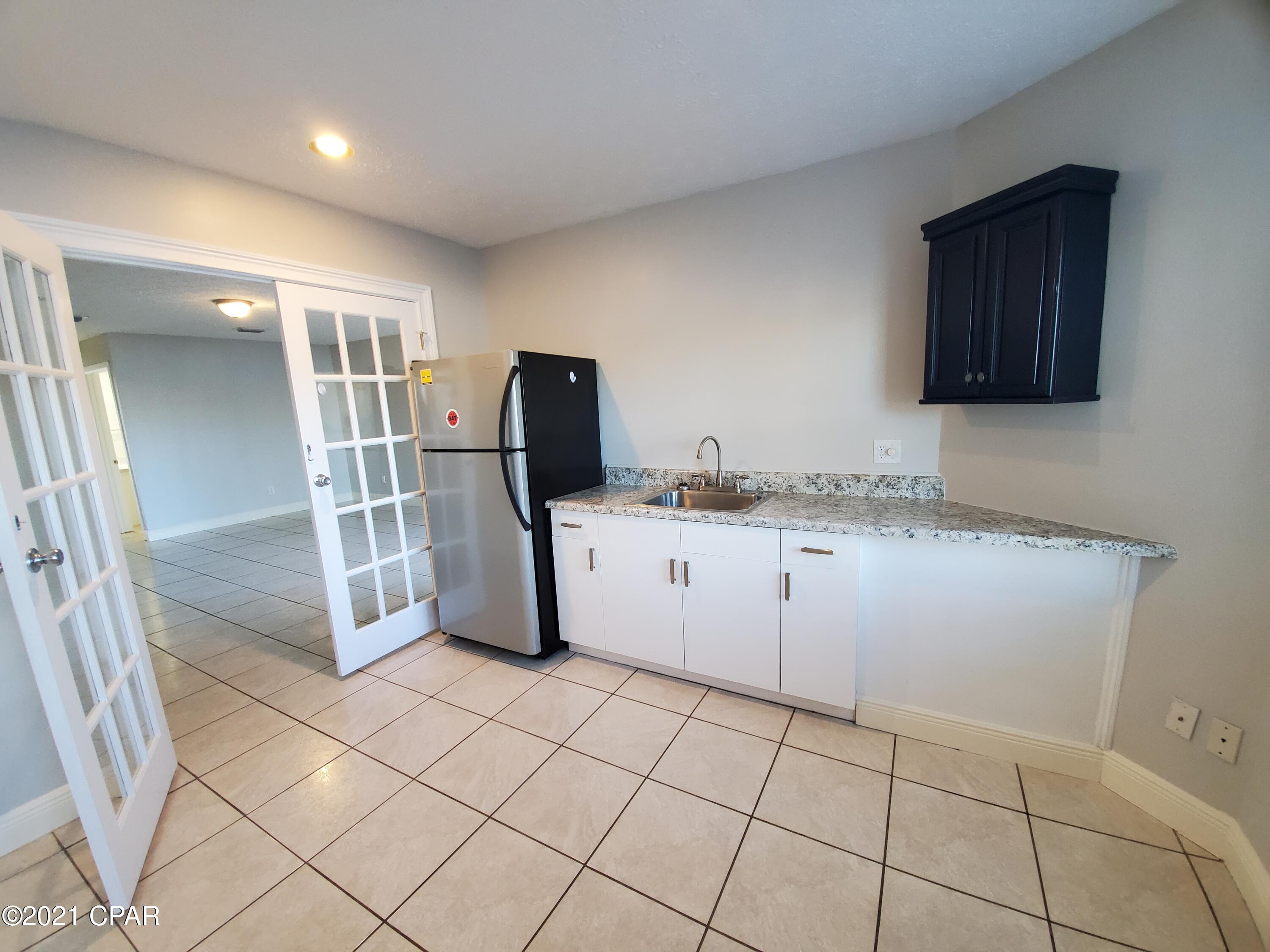 [No Recorded Subdiv] - Residential Lease