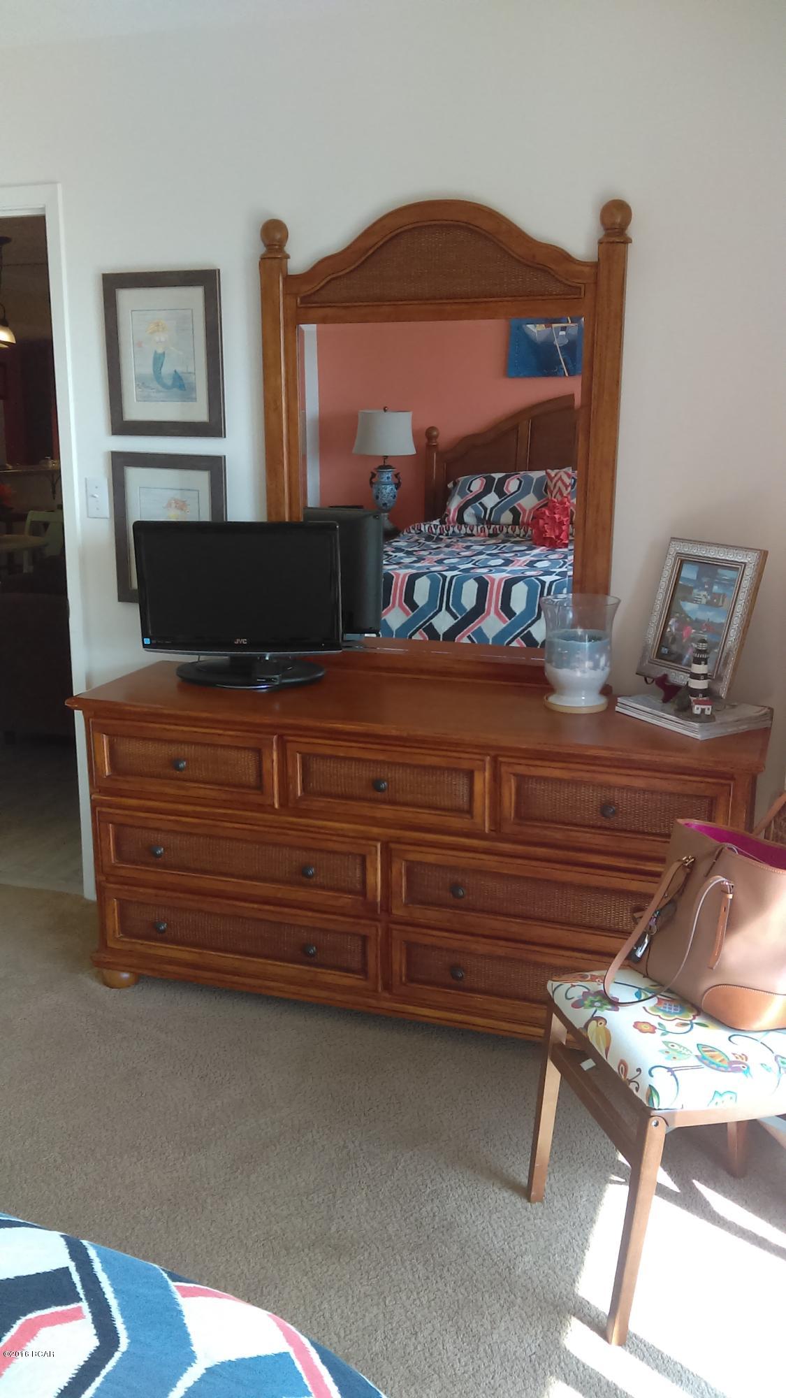 The Commodore - Residential