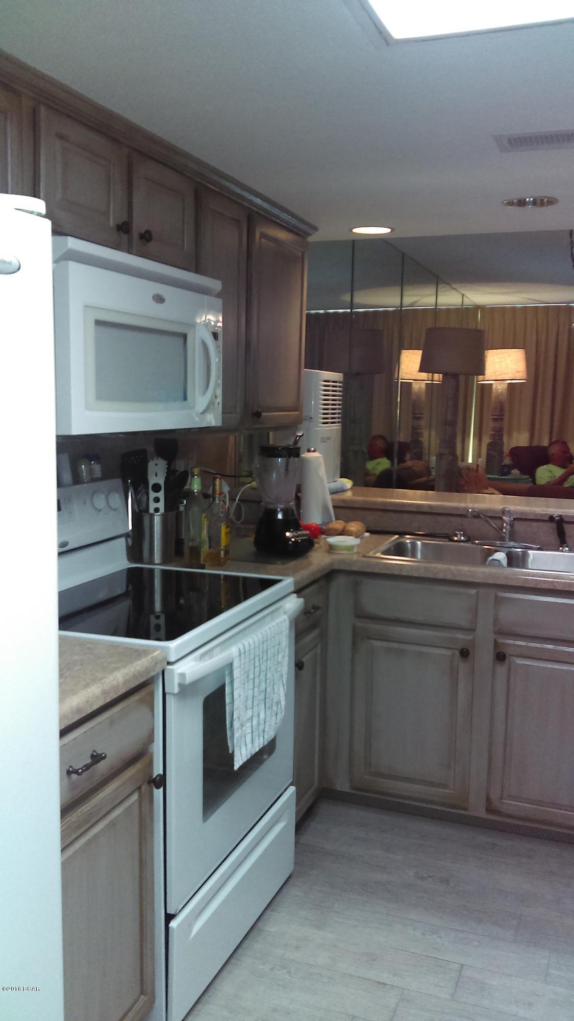 The Commodore - Residential