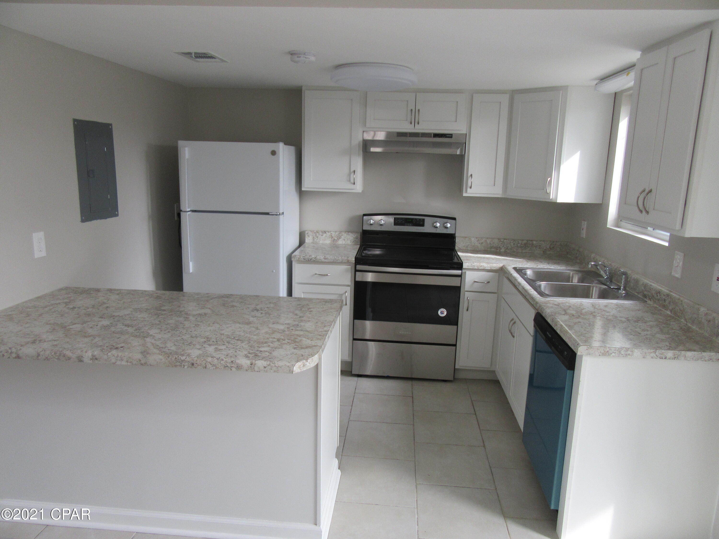 [No Recorded Subdiv] - Residential Lease