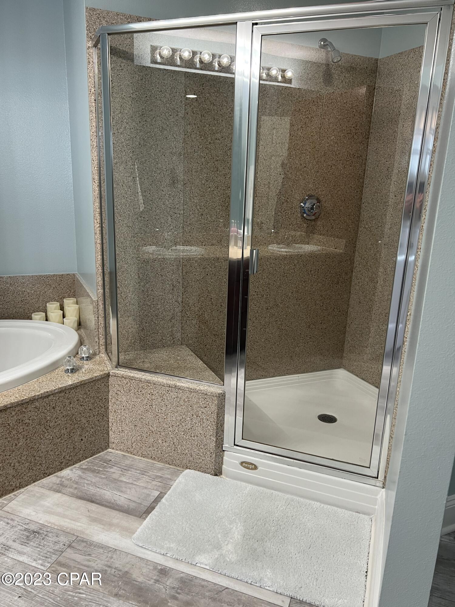 Laketown Wharf - Residential