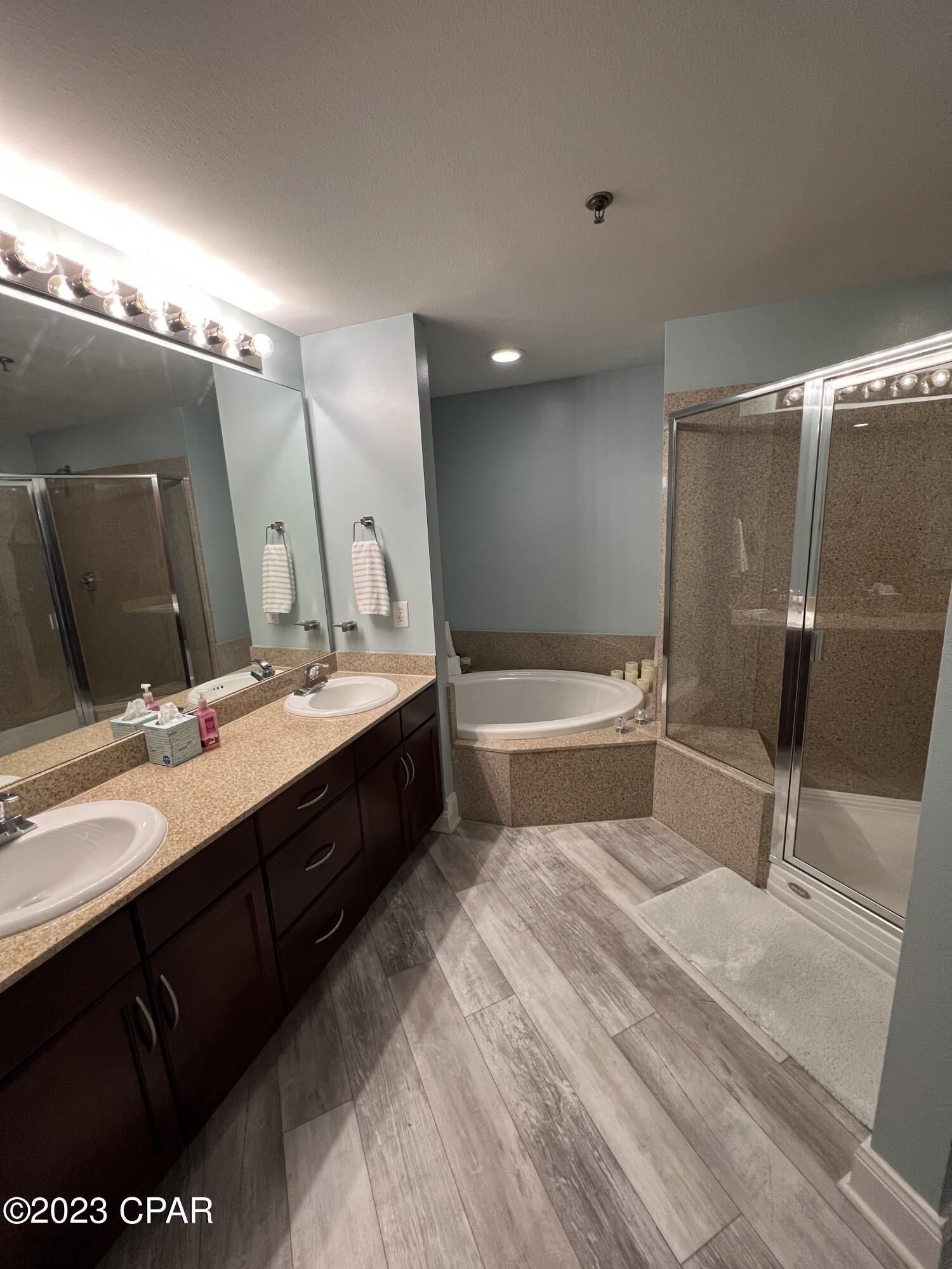 Laketown Wharf - Residential