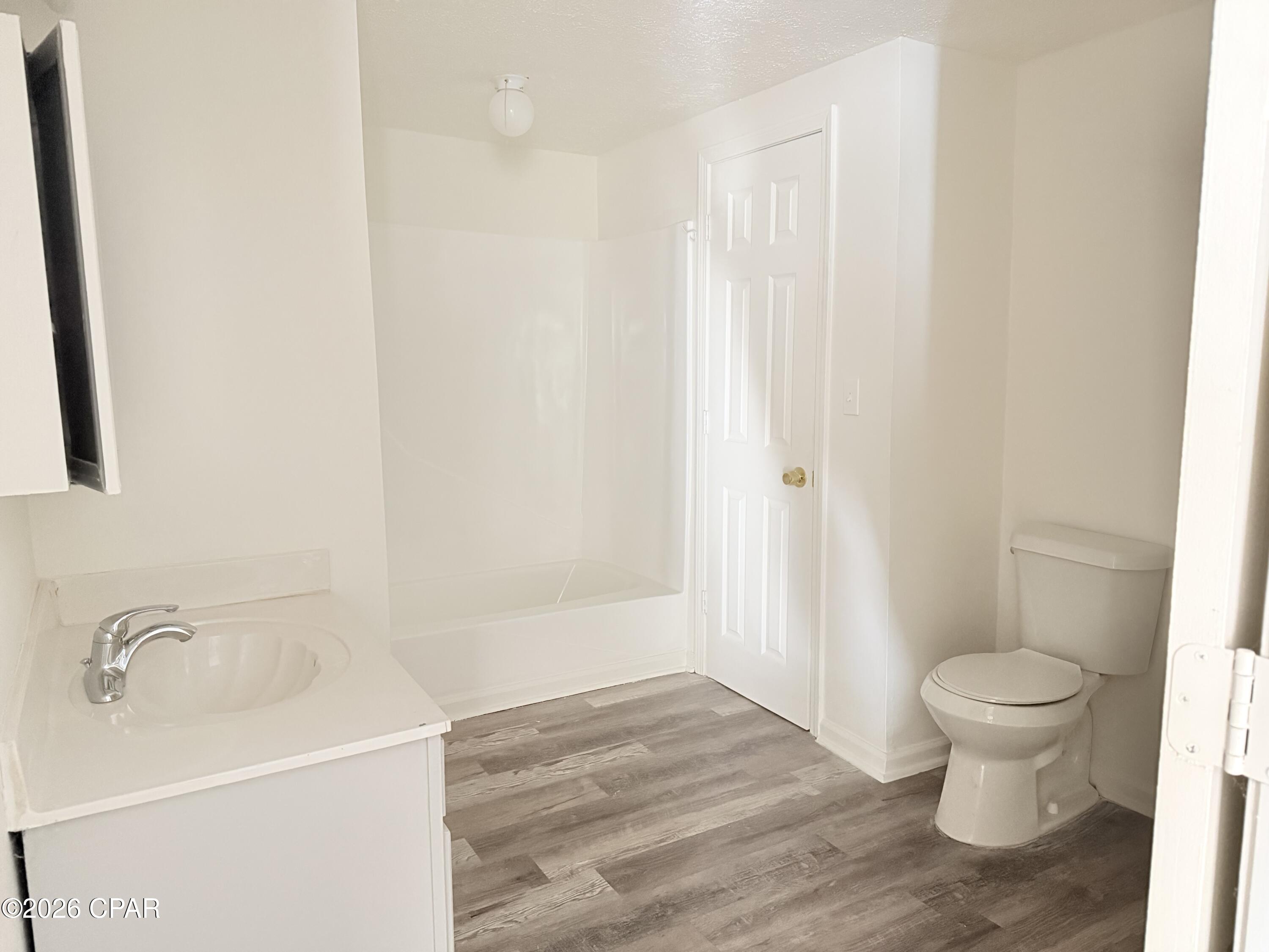 [No Recorded Subdiv] - Residential Lease