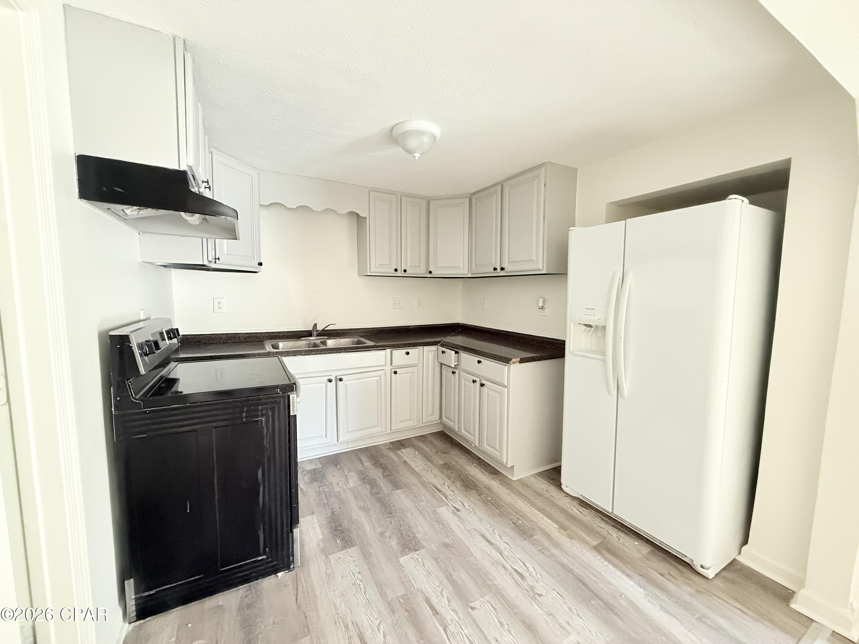 [No Recorded Subdiv] - Residential Lease