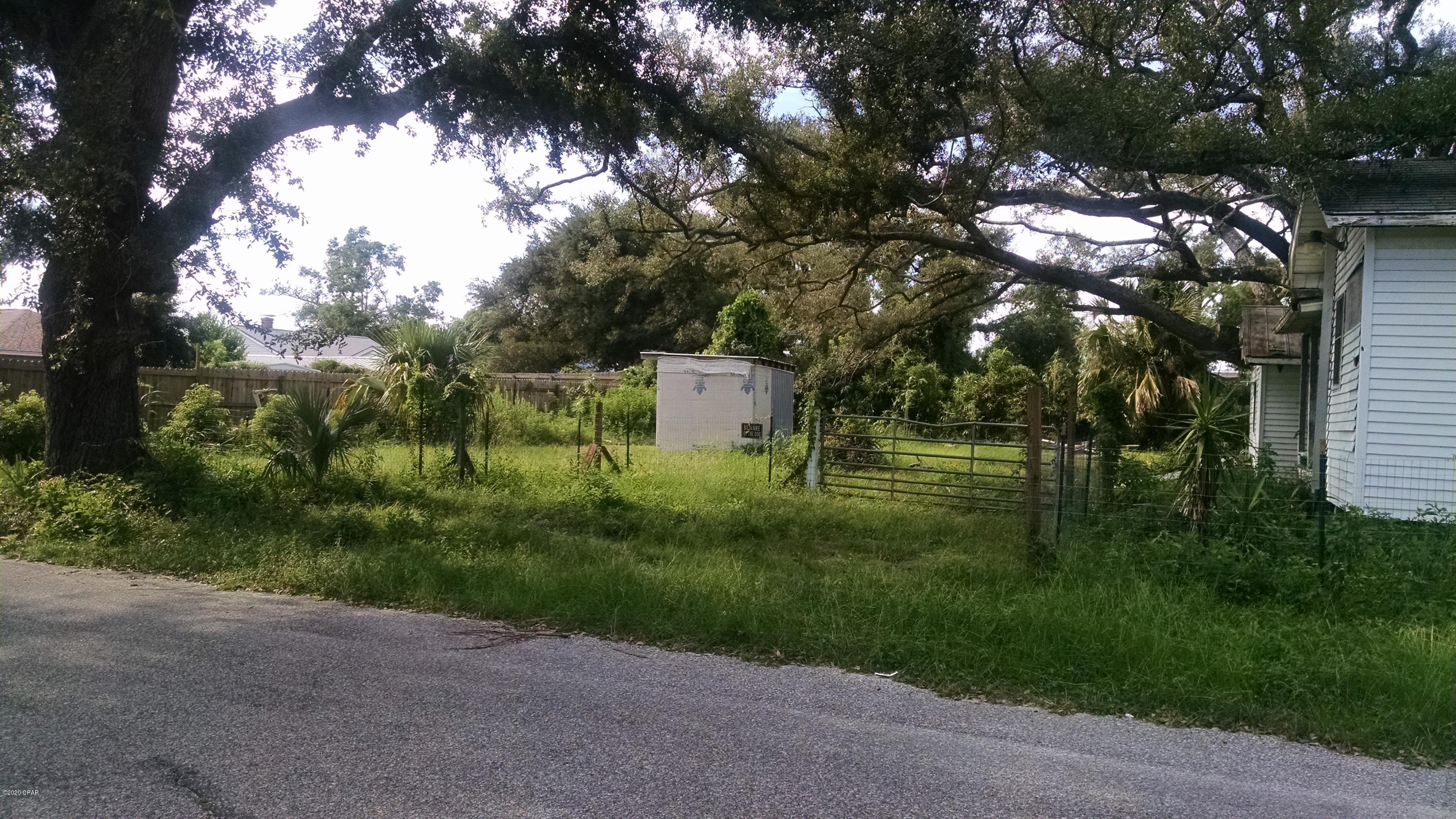 Pinecrest Add. - Residential