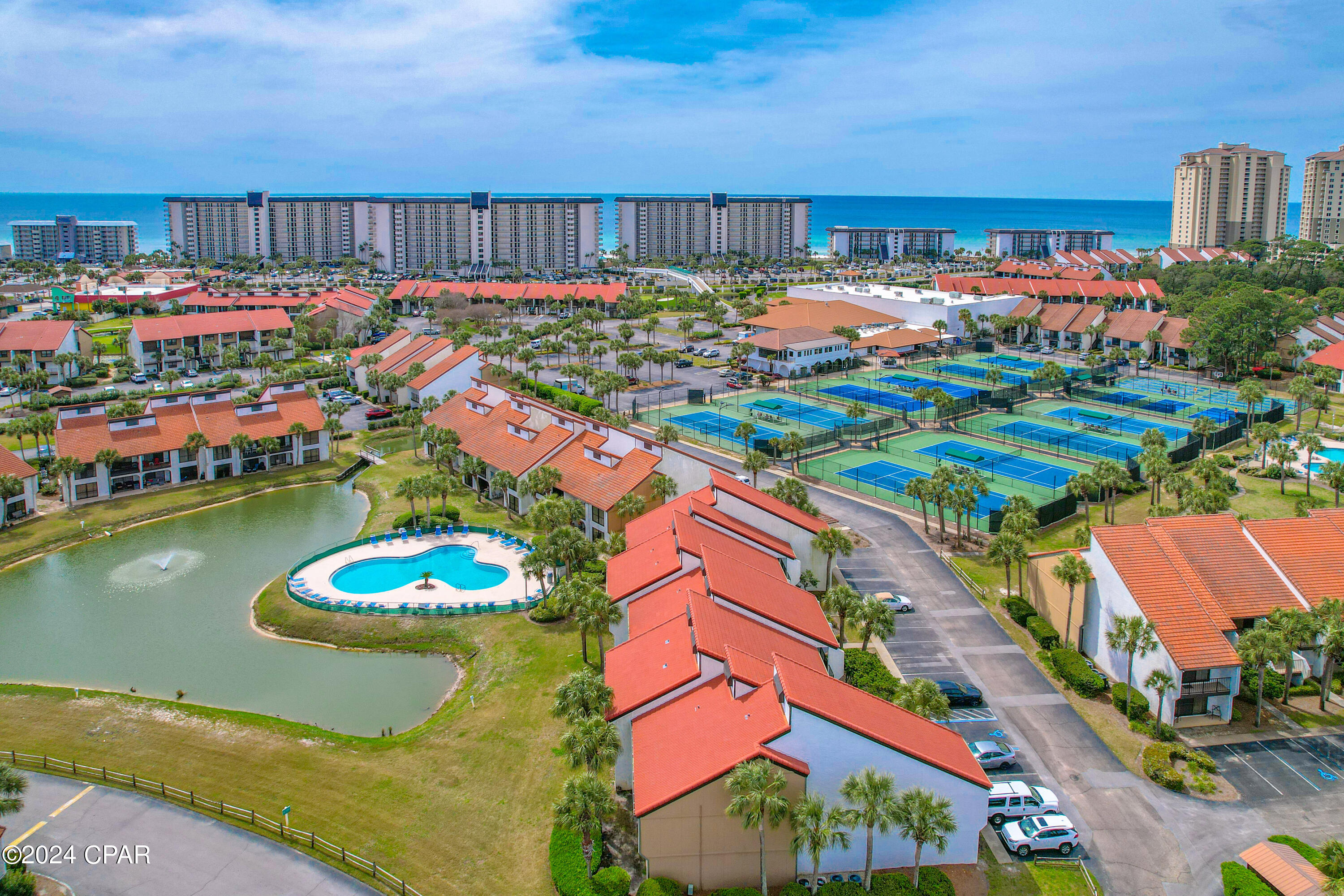 Edgewater Golf Villas 1 - Residential