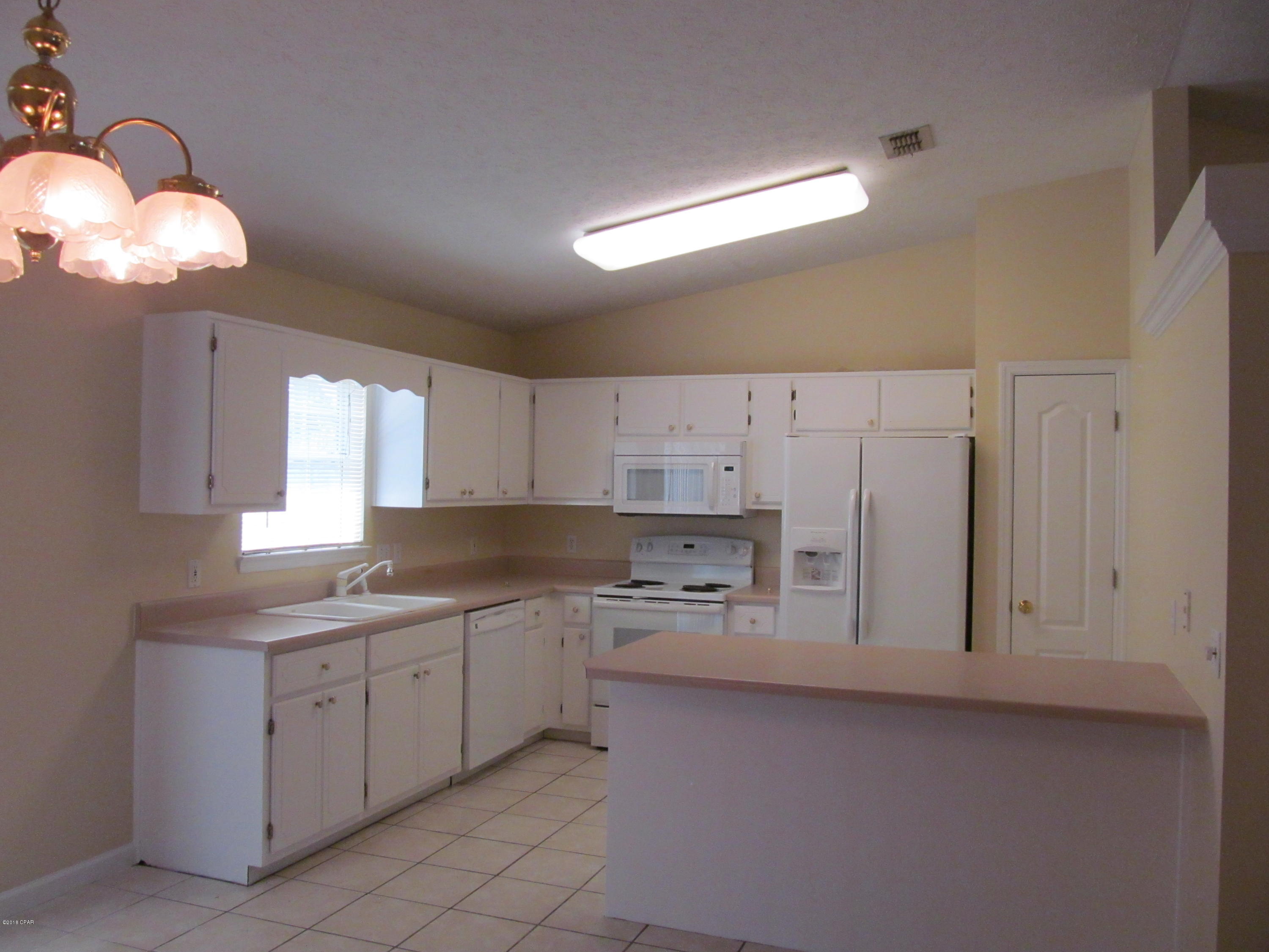 Hidden Pines Phase I - Residential Lease